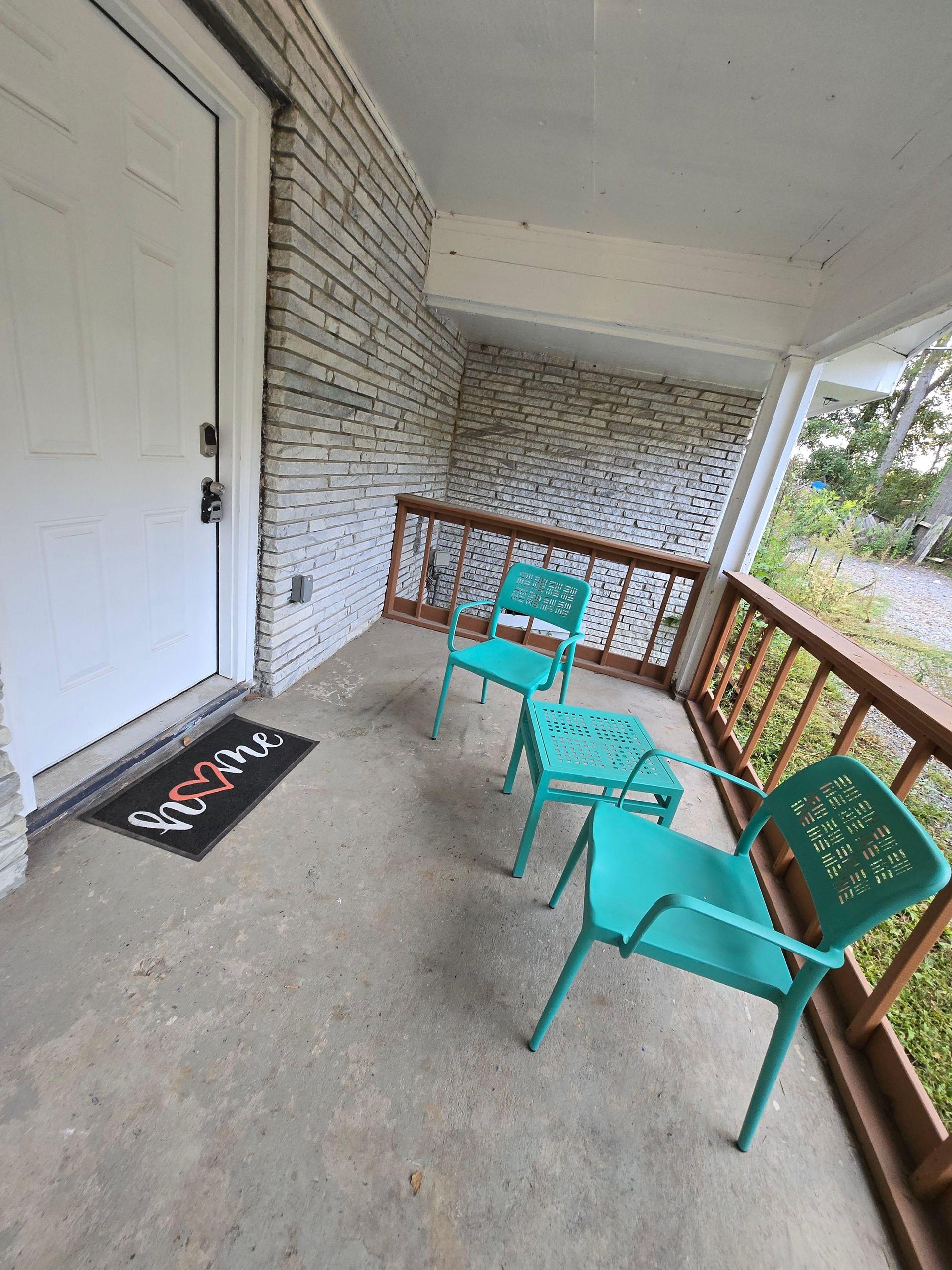 Private entrance and patio