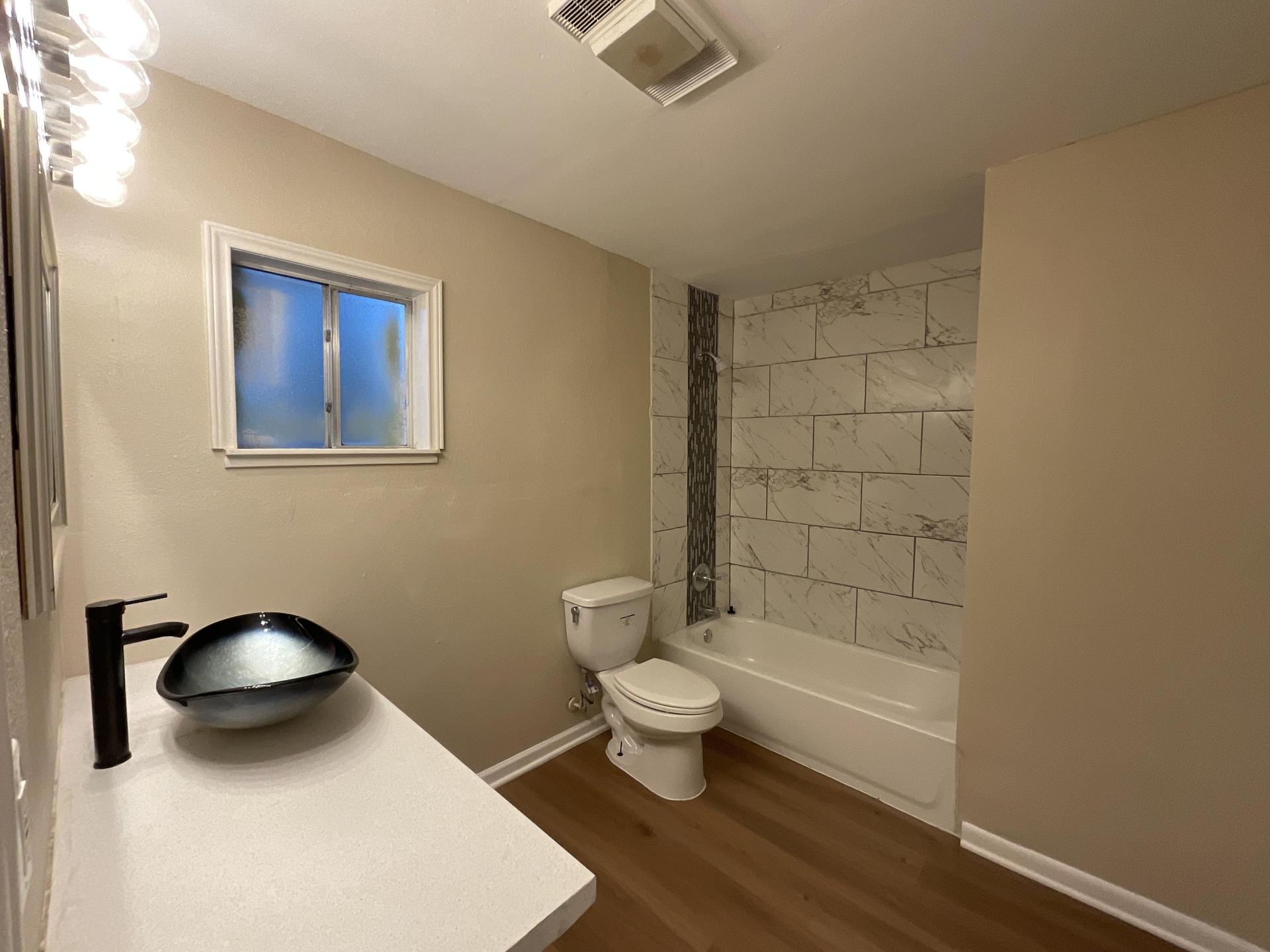 End bathroom
