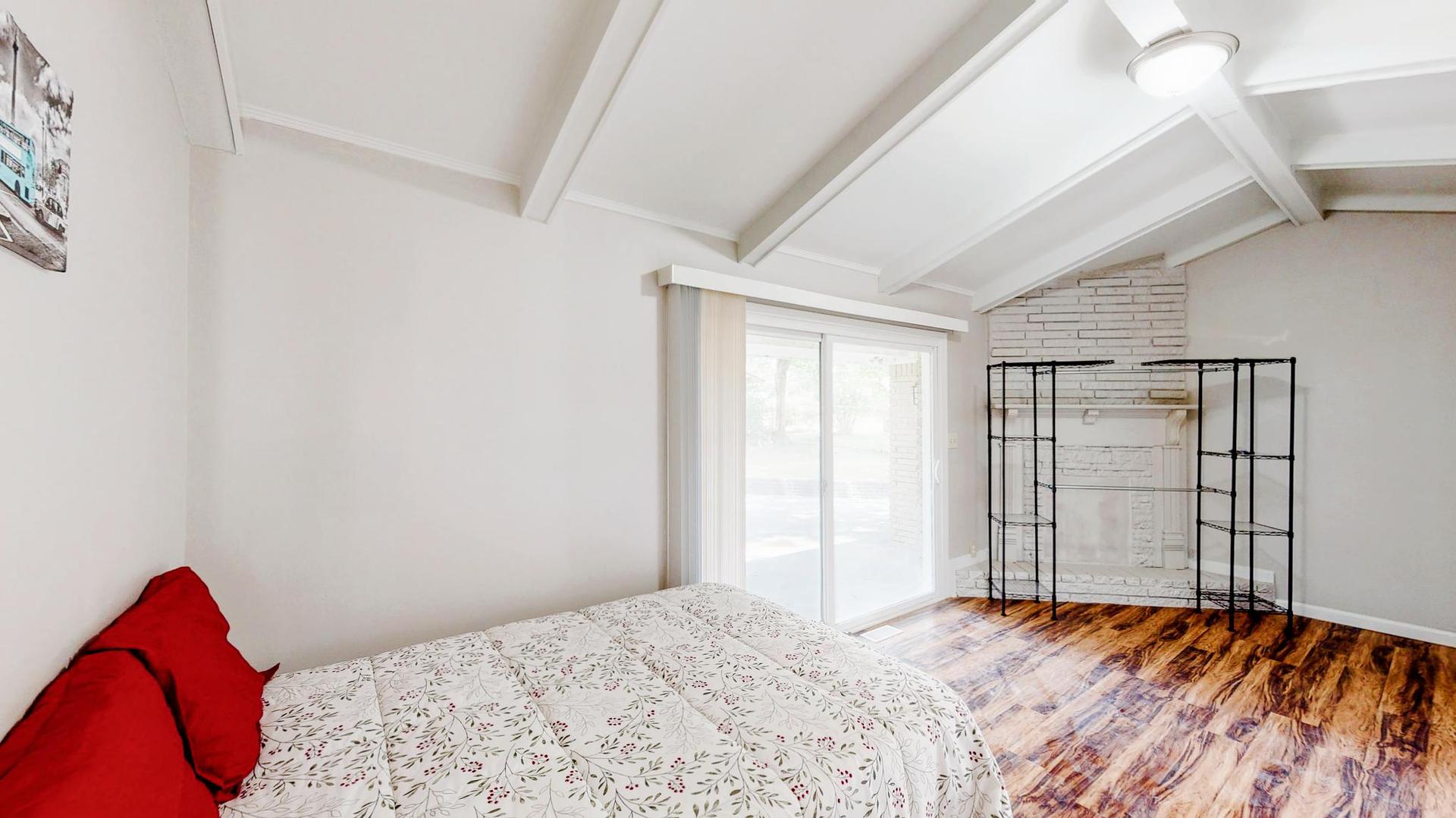 bedroom, detected: bed