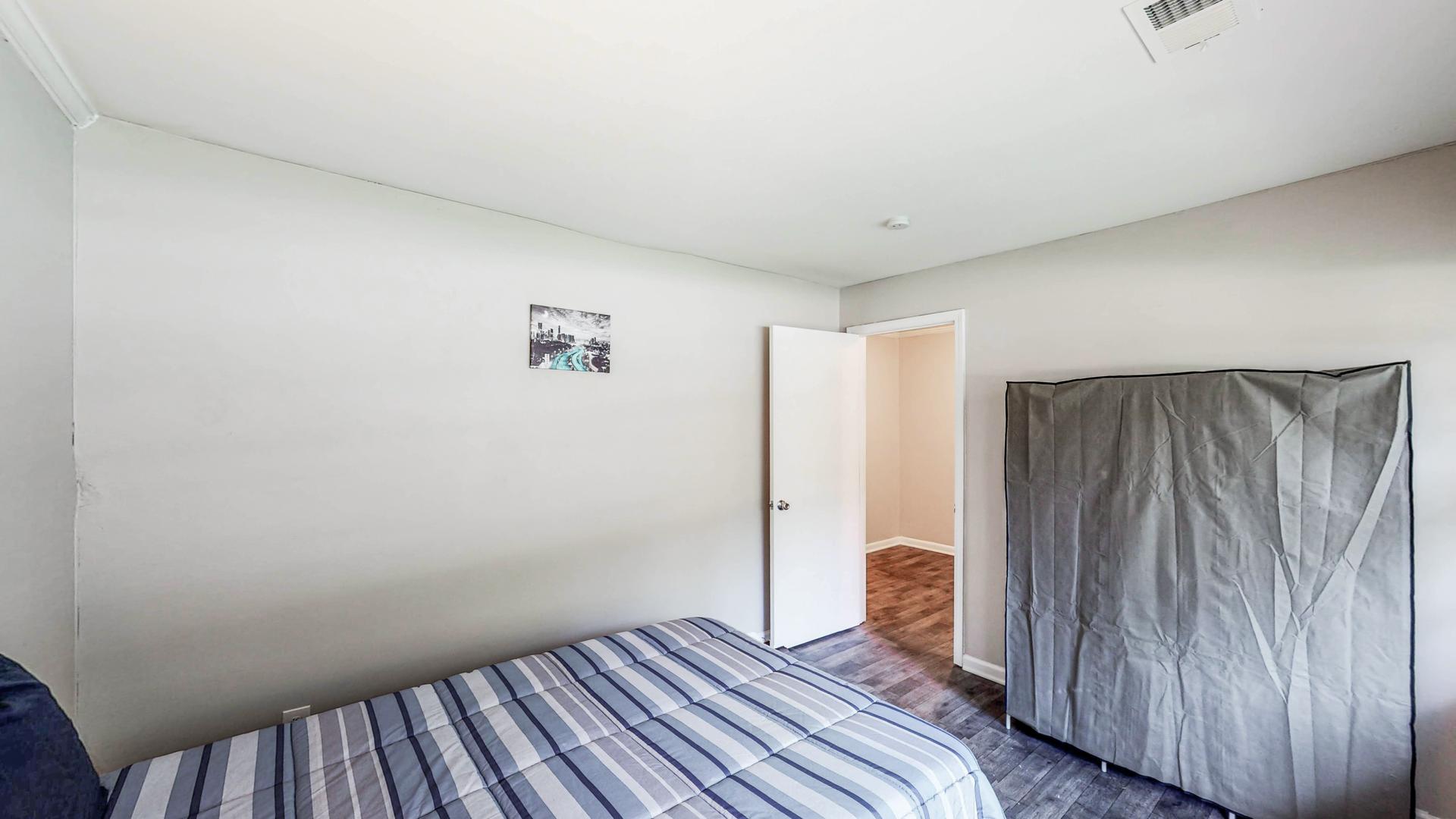 bedroom, detected: bed
