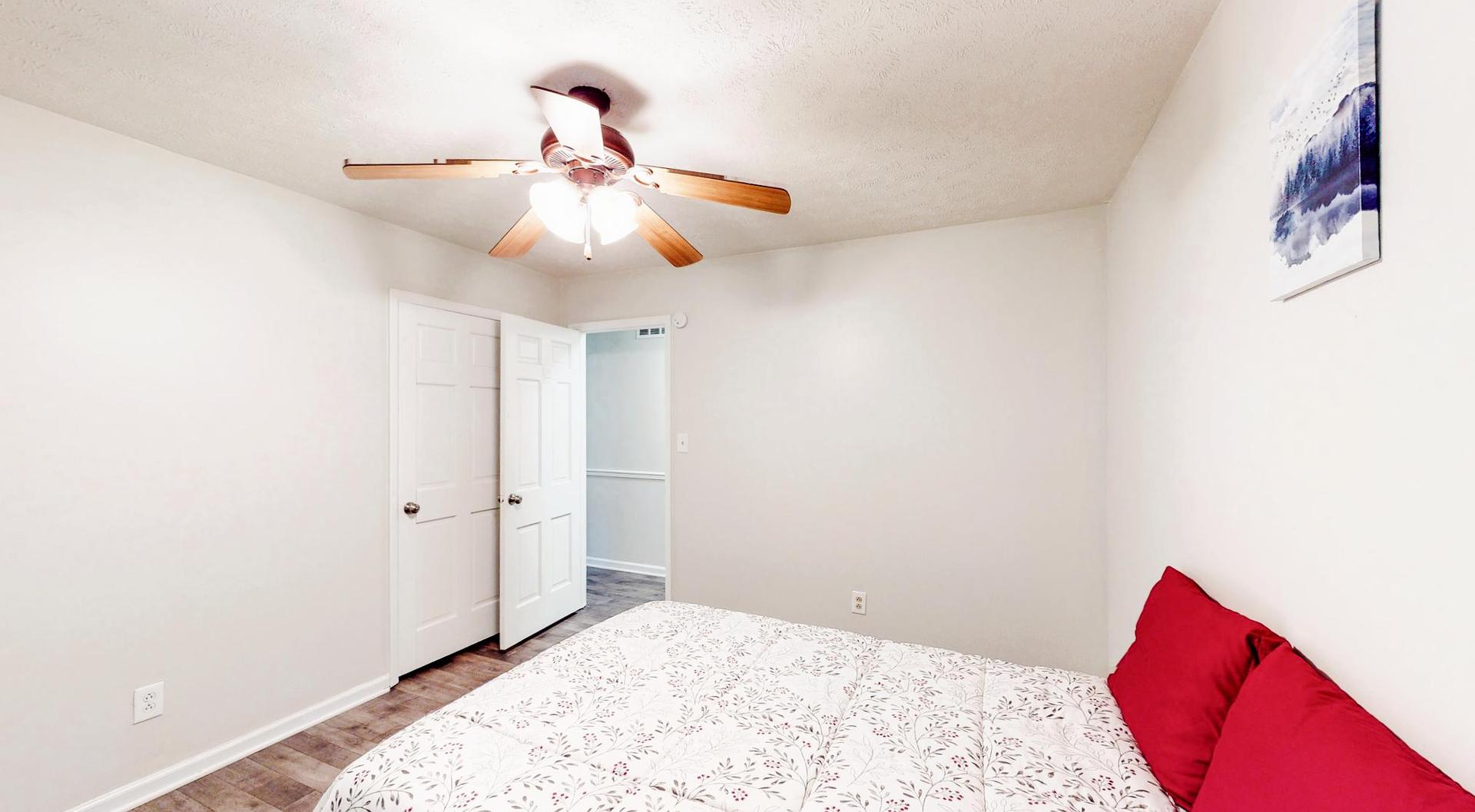 bedroom, detected: bed, fan