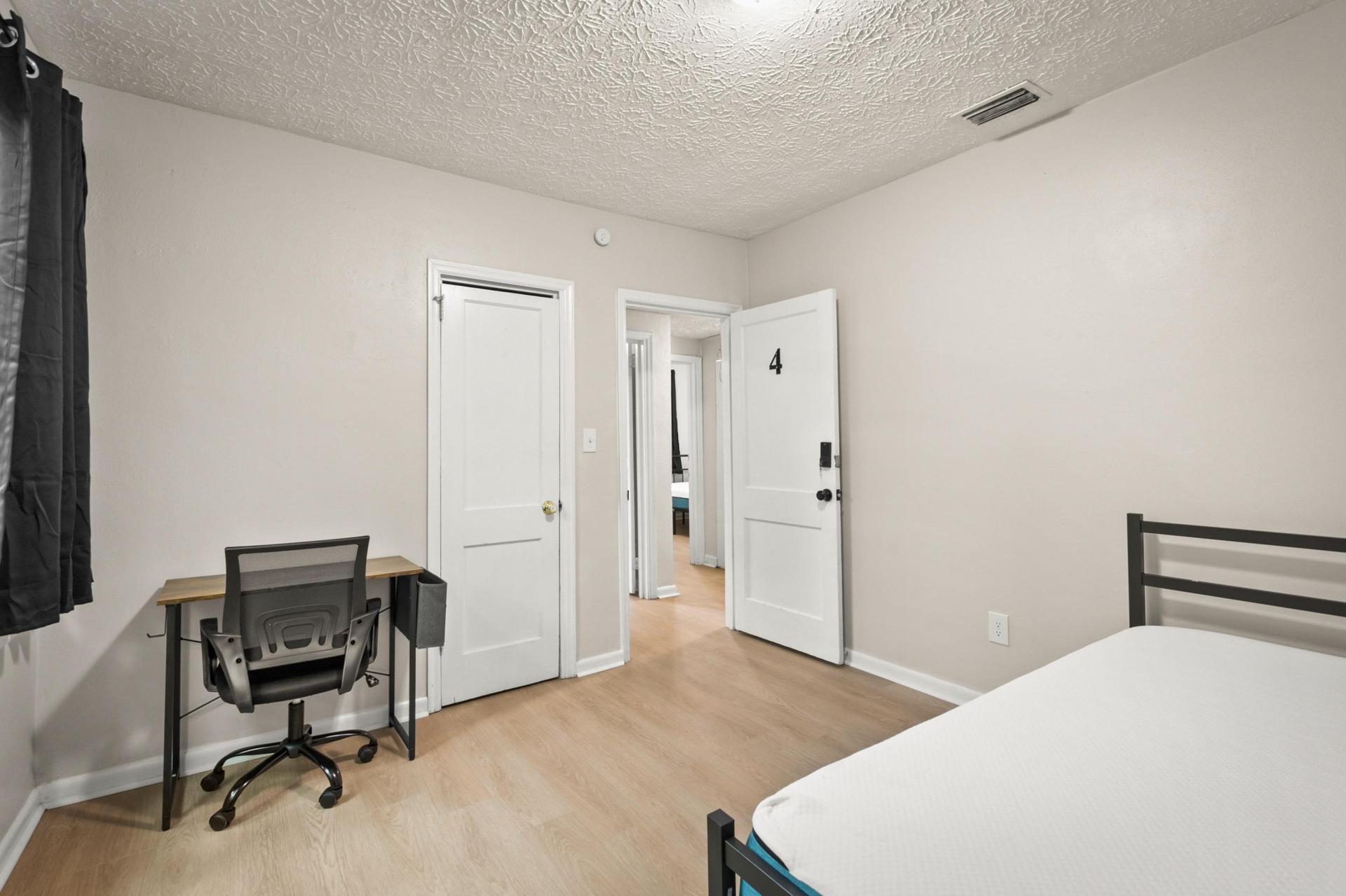 Room 4 view of closet
