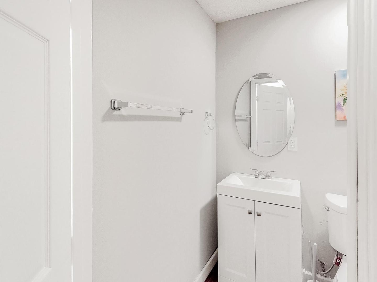 Bathroom(s)