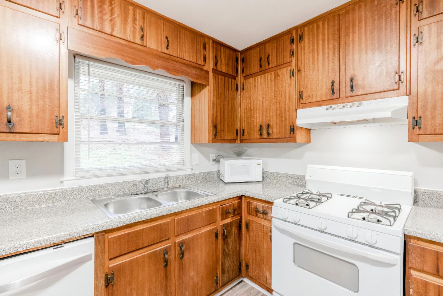 Common spaces including the kitchen