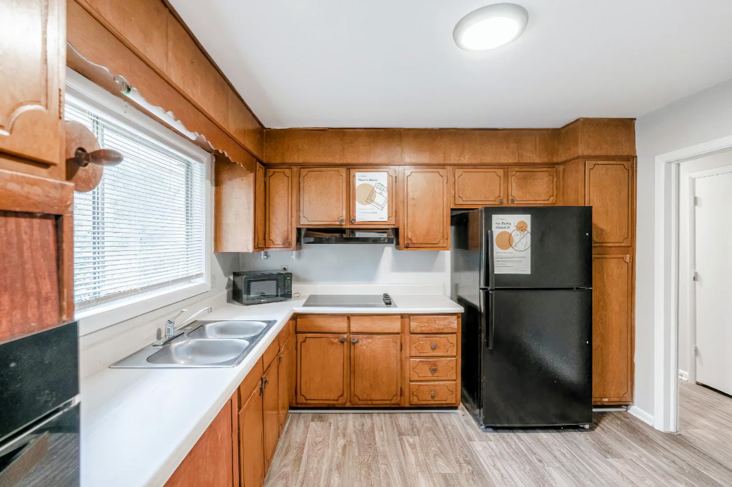 Common spaces including the kitchen