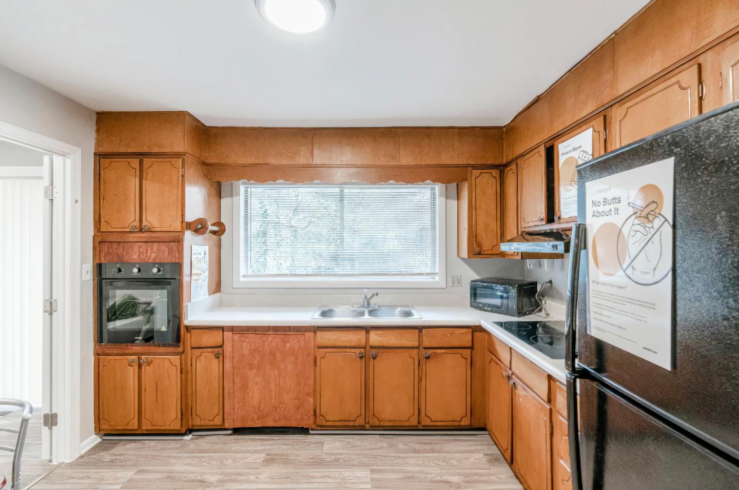 Common spaces including the kitchen