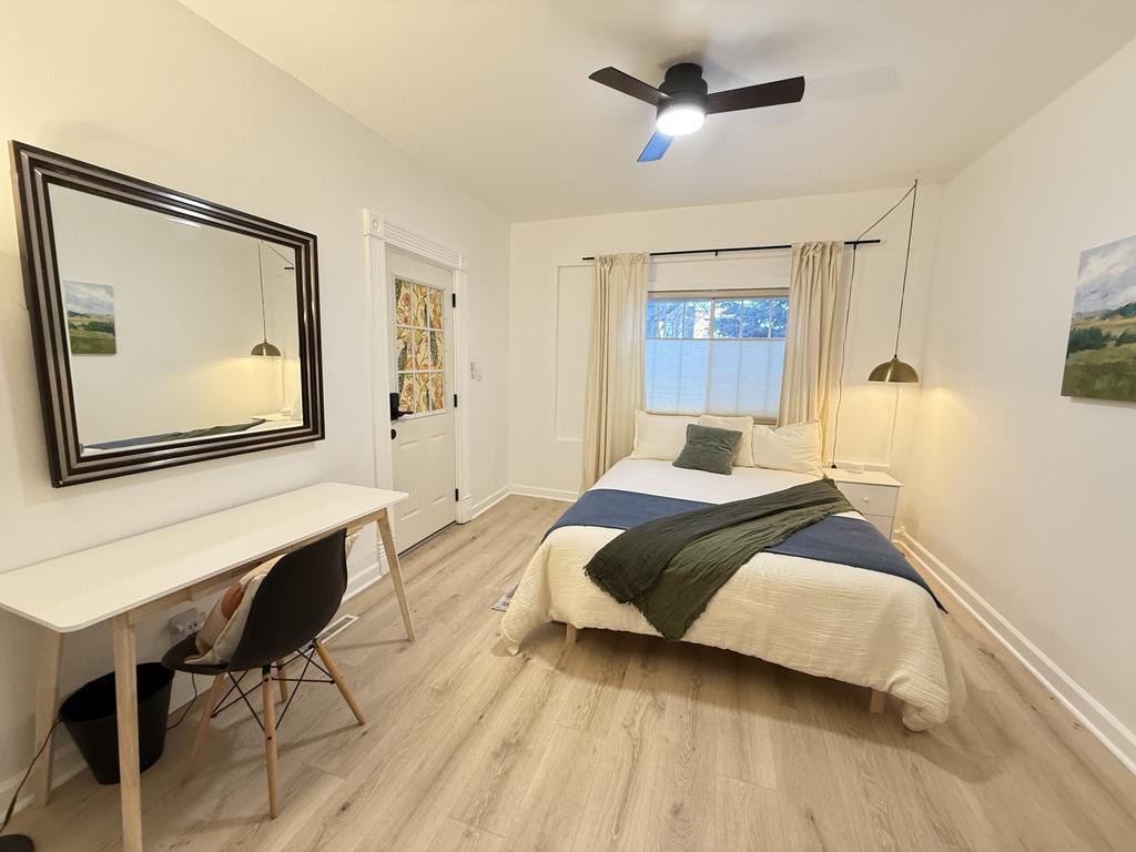 Premium mattress & big mirror