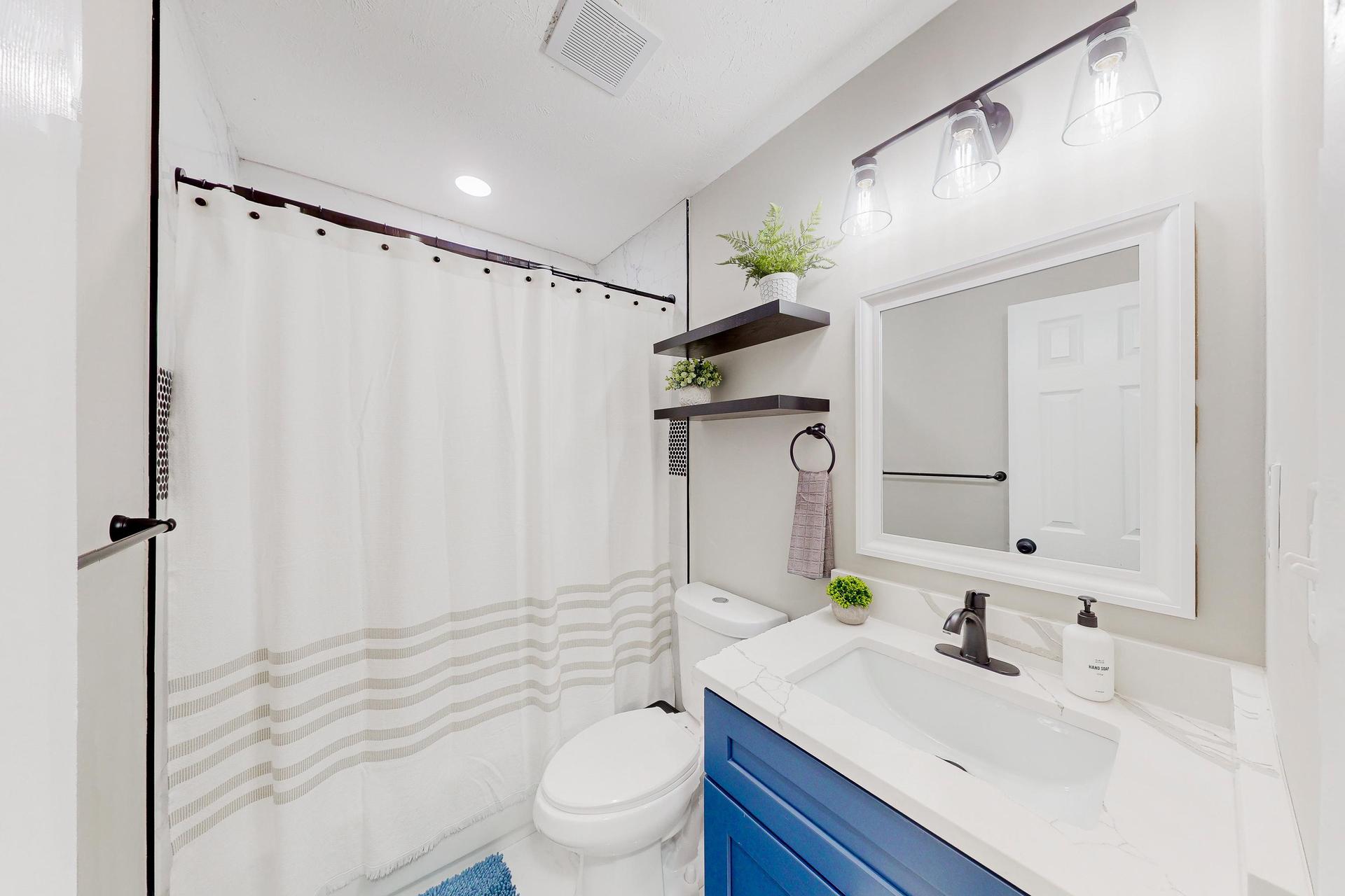 Shared Bathroom in Hallway