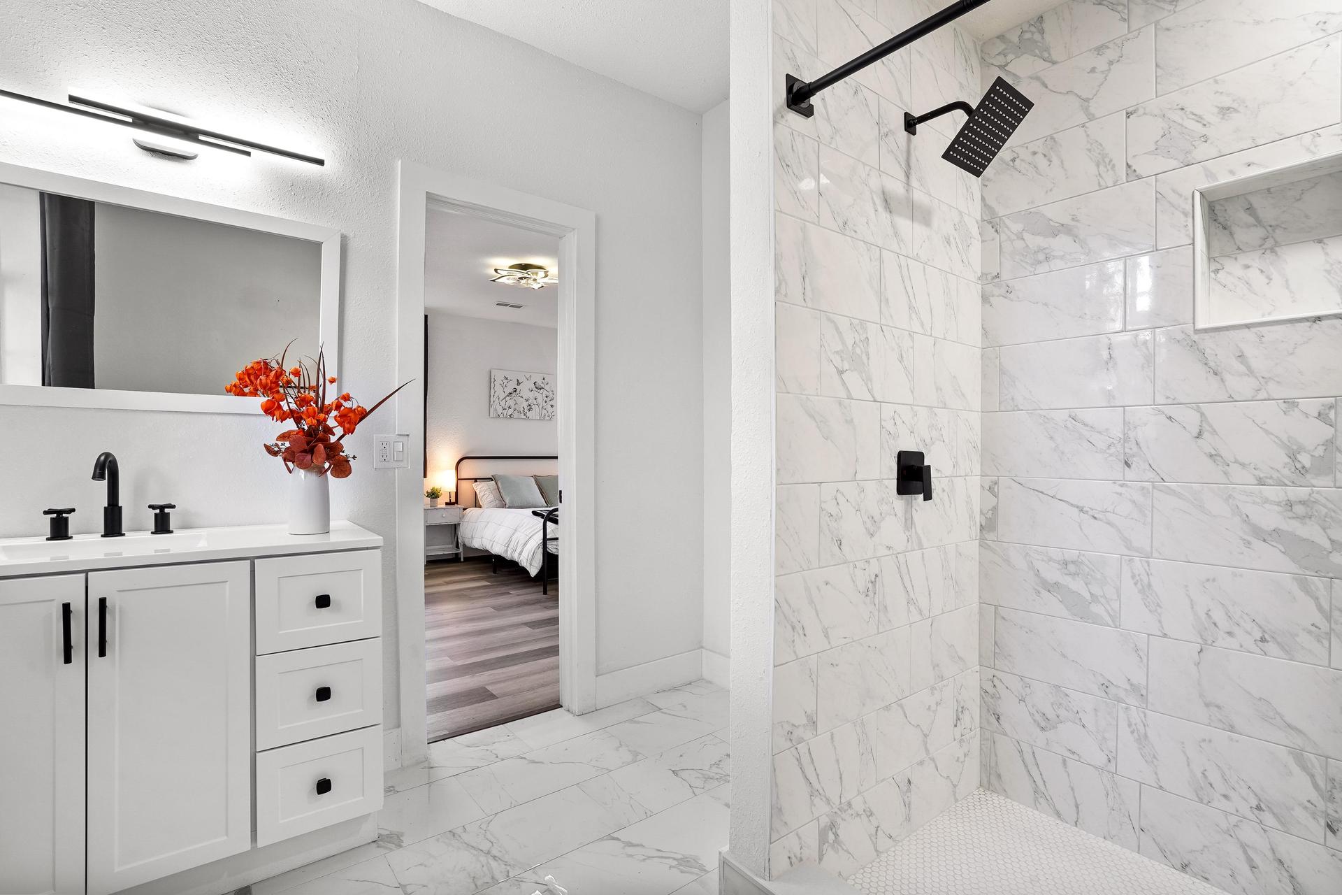 Master Bedroom Private Bathroom