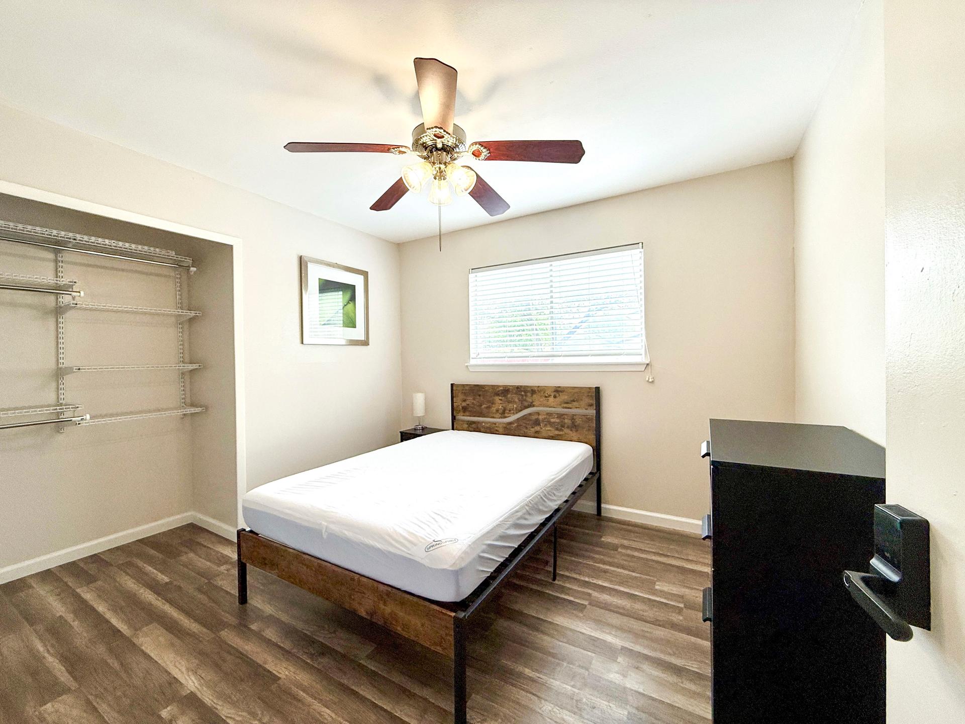 bedroom, detected:bed, ceiling fan, window blind