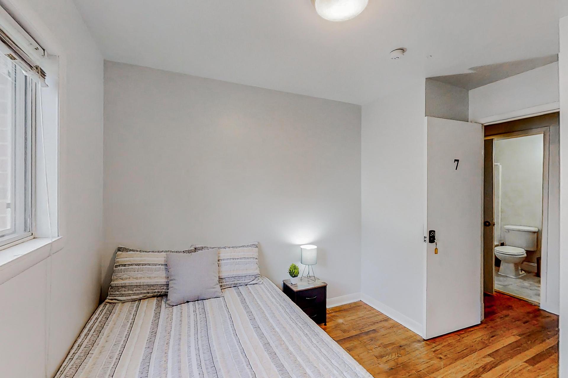 bedroom, detected: bed