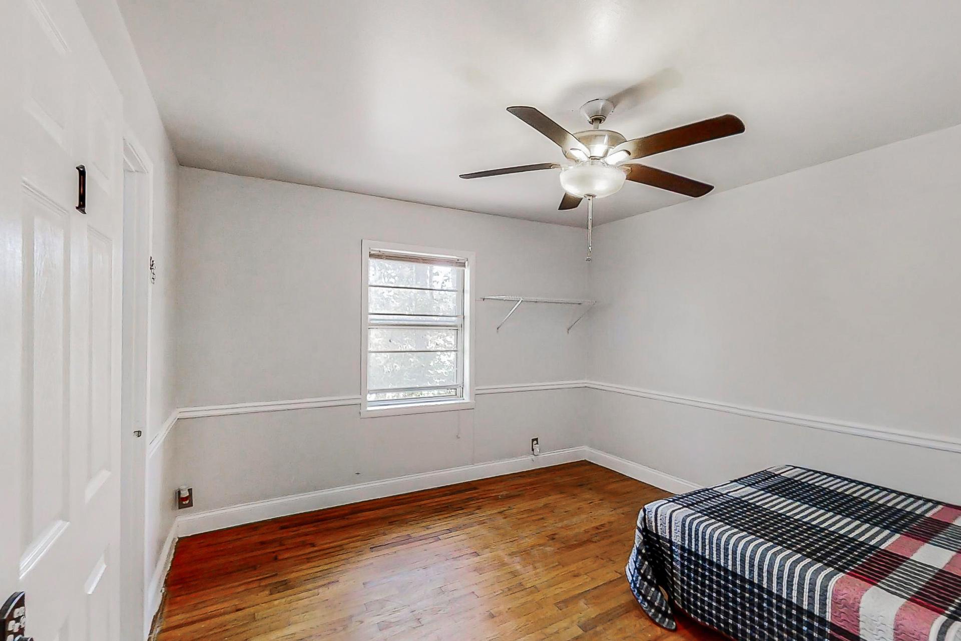 bedroom, detected: ceiling fan, window blind