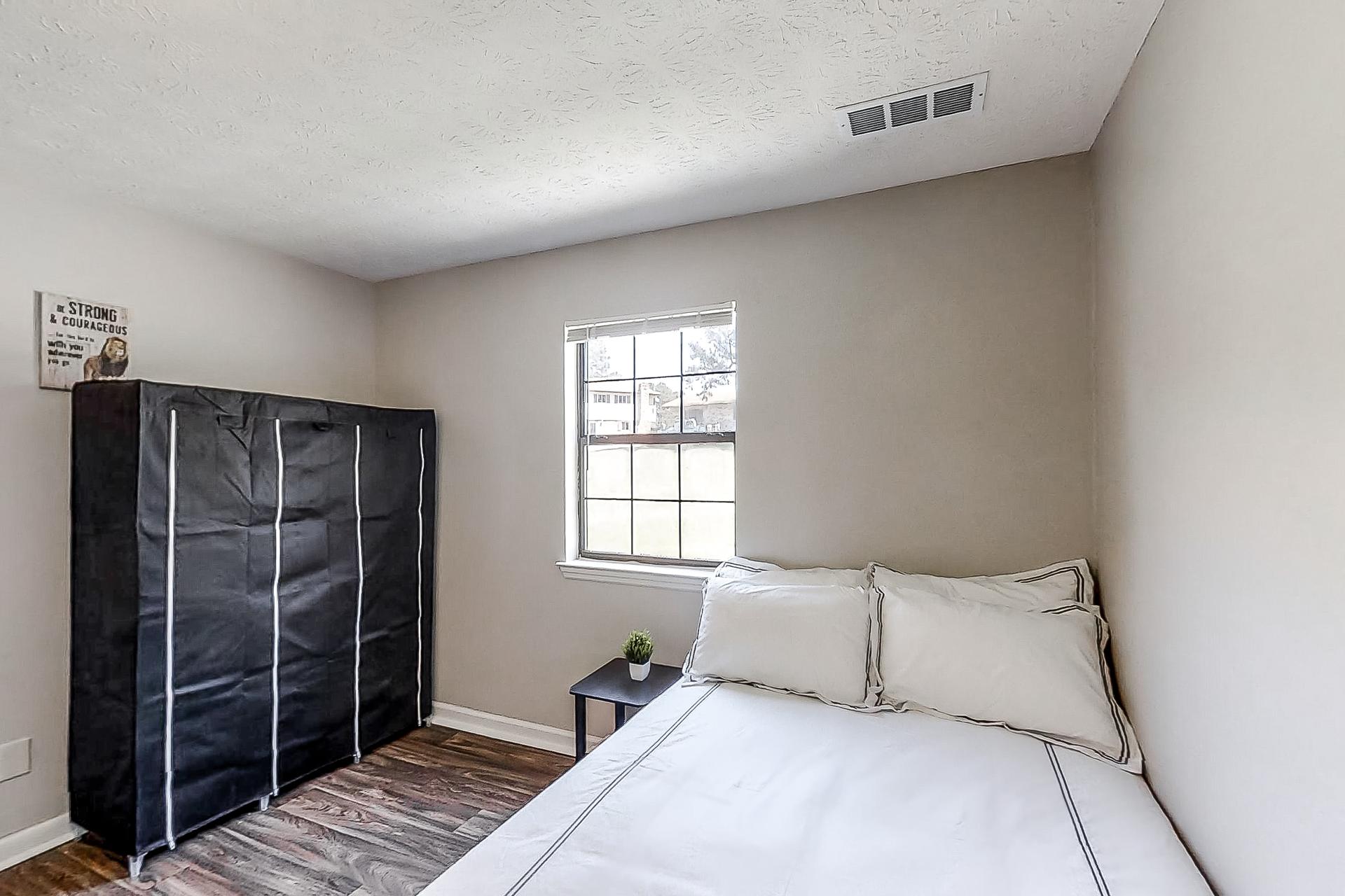 bedroom, detected: bed