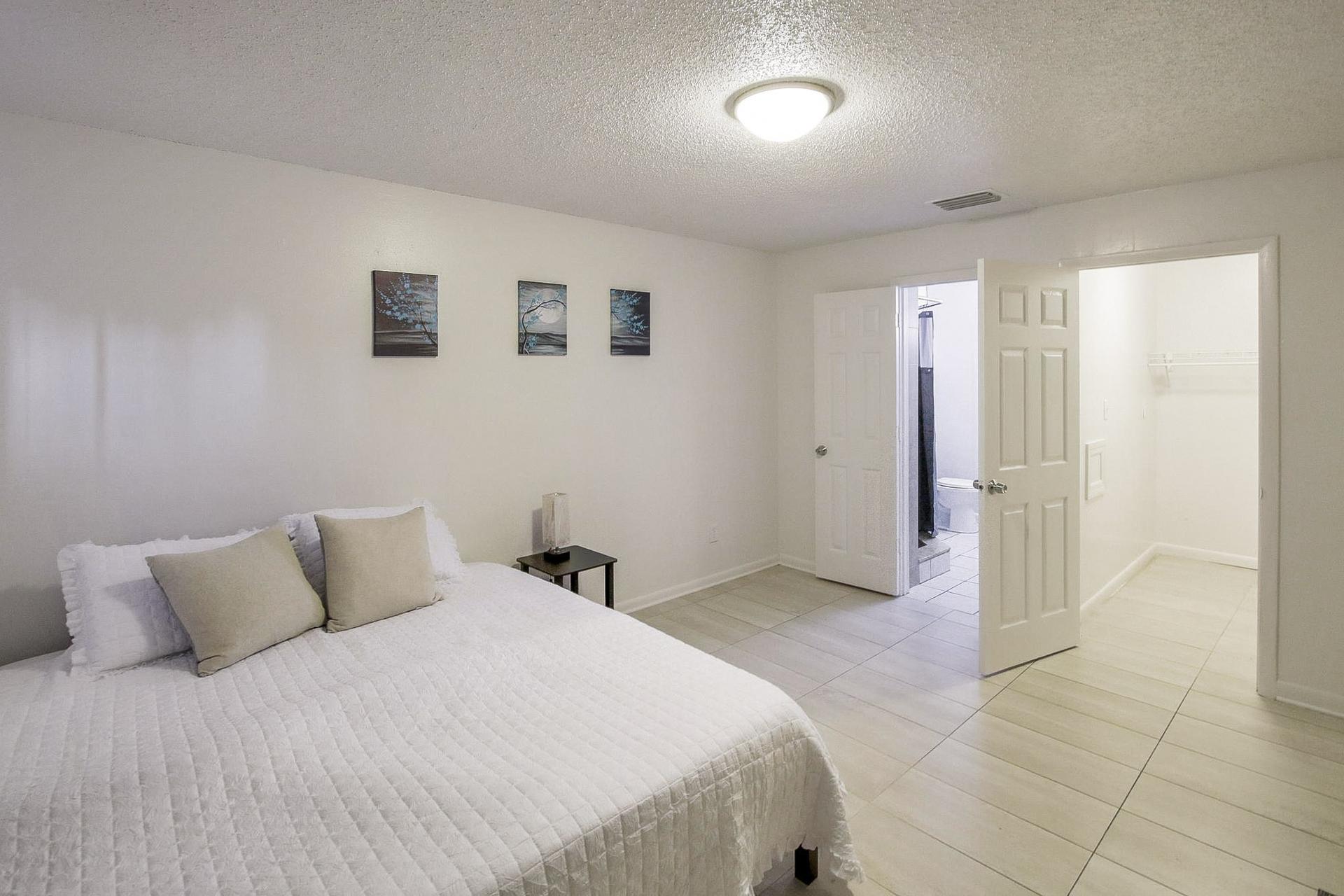 bedroom, detected: bed