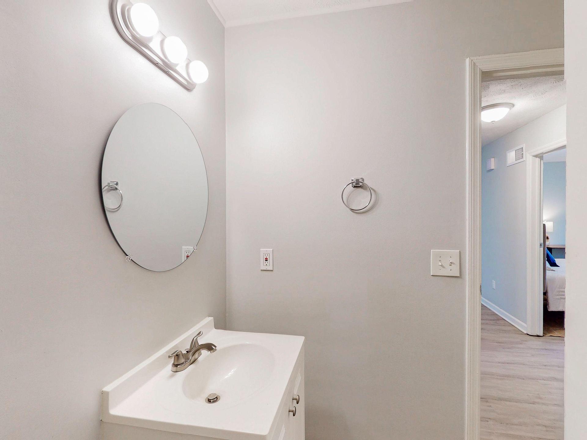 Upstairs shared bathroom