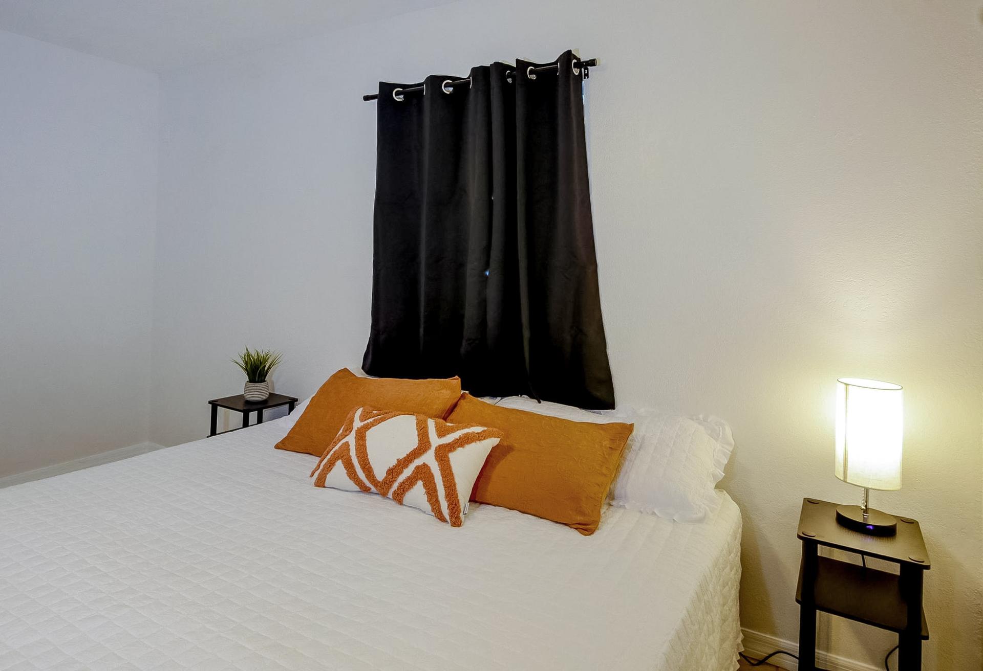 bedroom, detected:bed