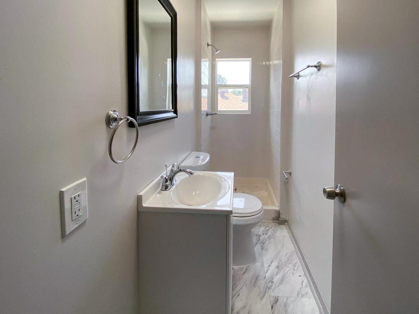 Upstairs bathroom which has been fully updated with all new everything!