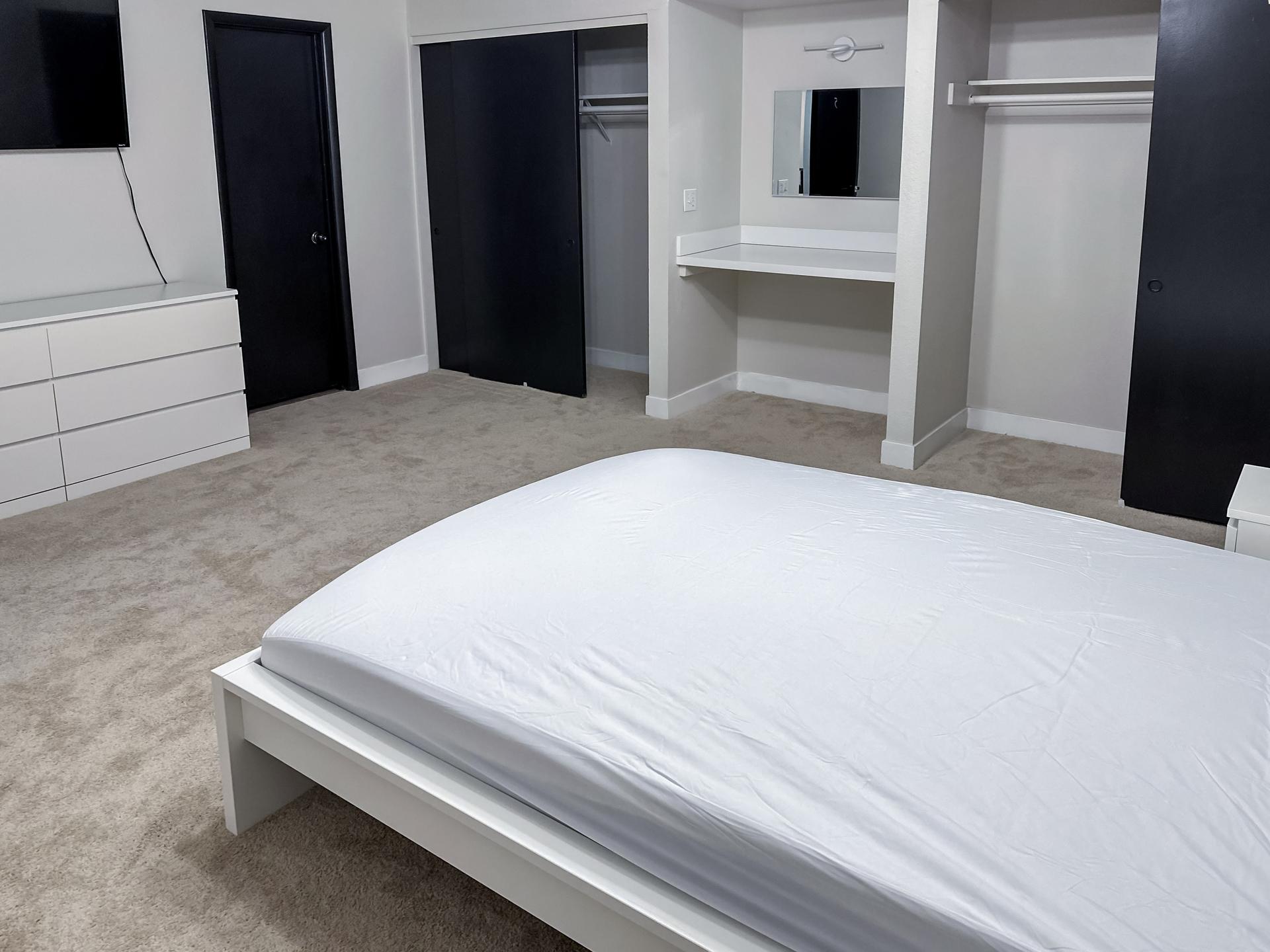 bedroom, detected:bed