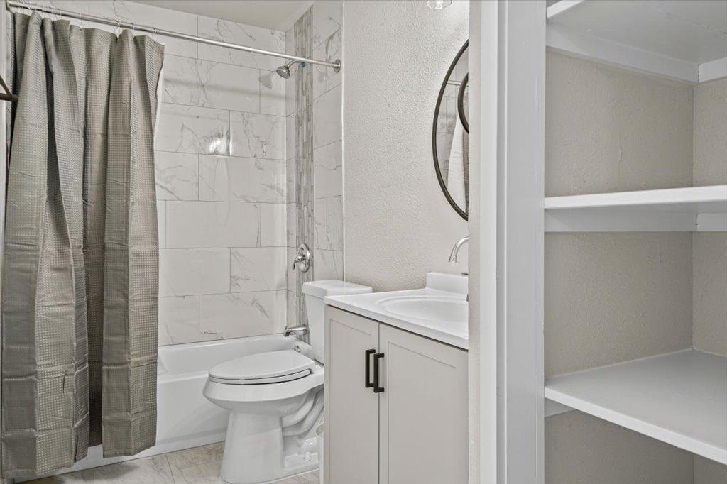 Shared Hallway Bathroom