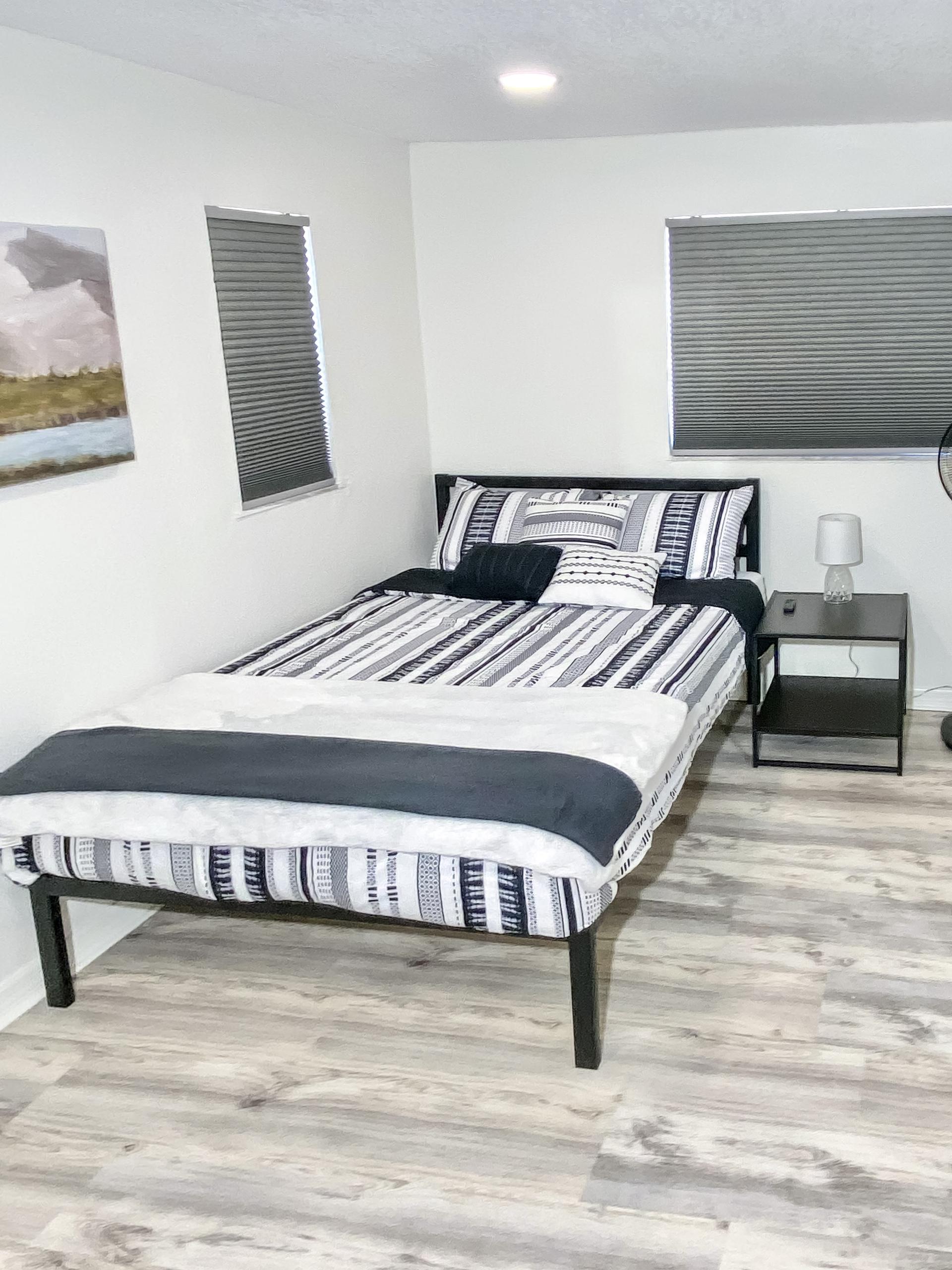 bedroom, detected:bed, window blind