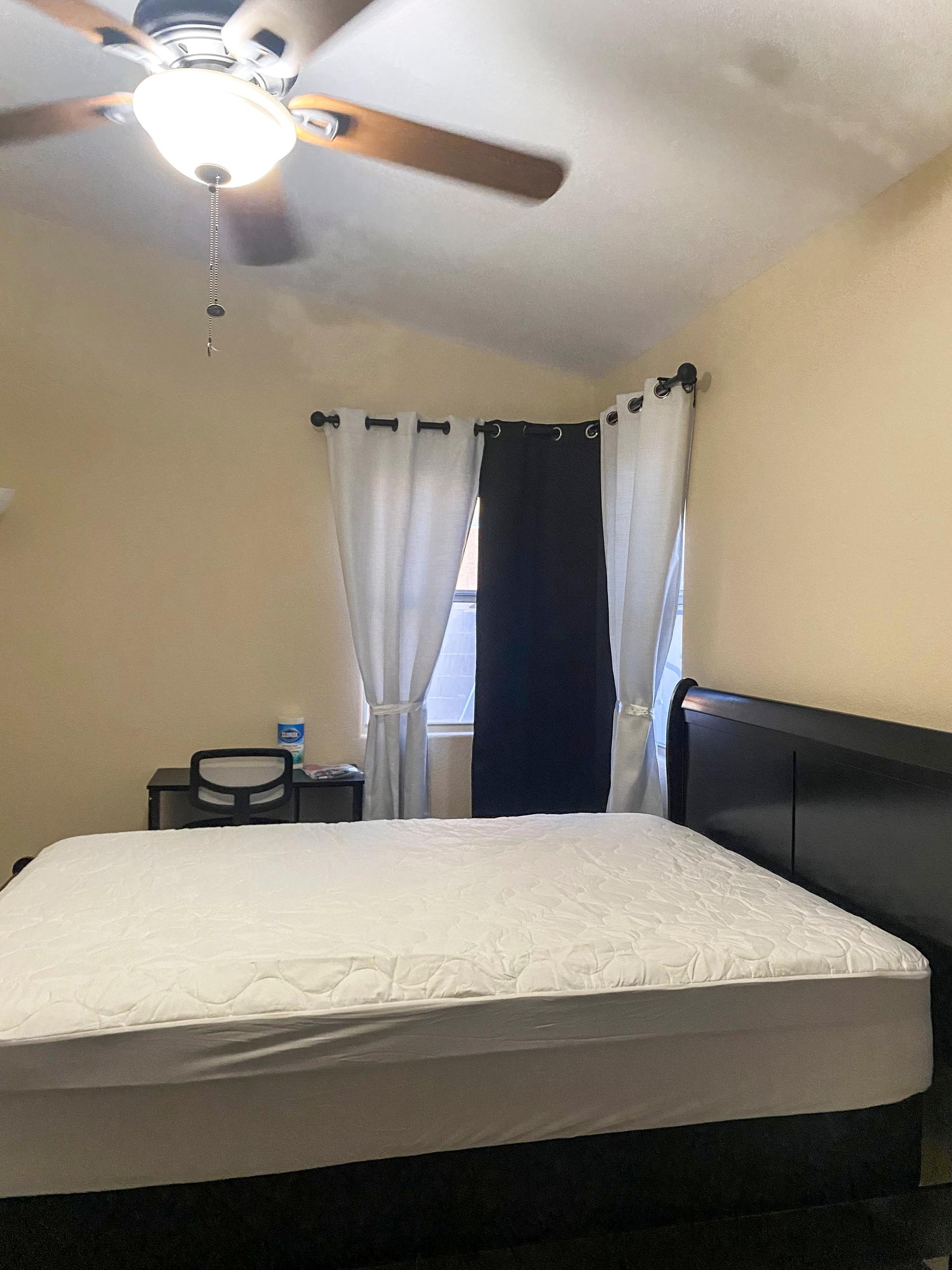 bedroom, detected:ceiling fan, bed