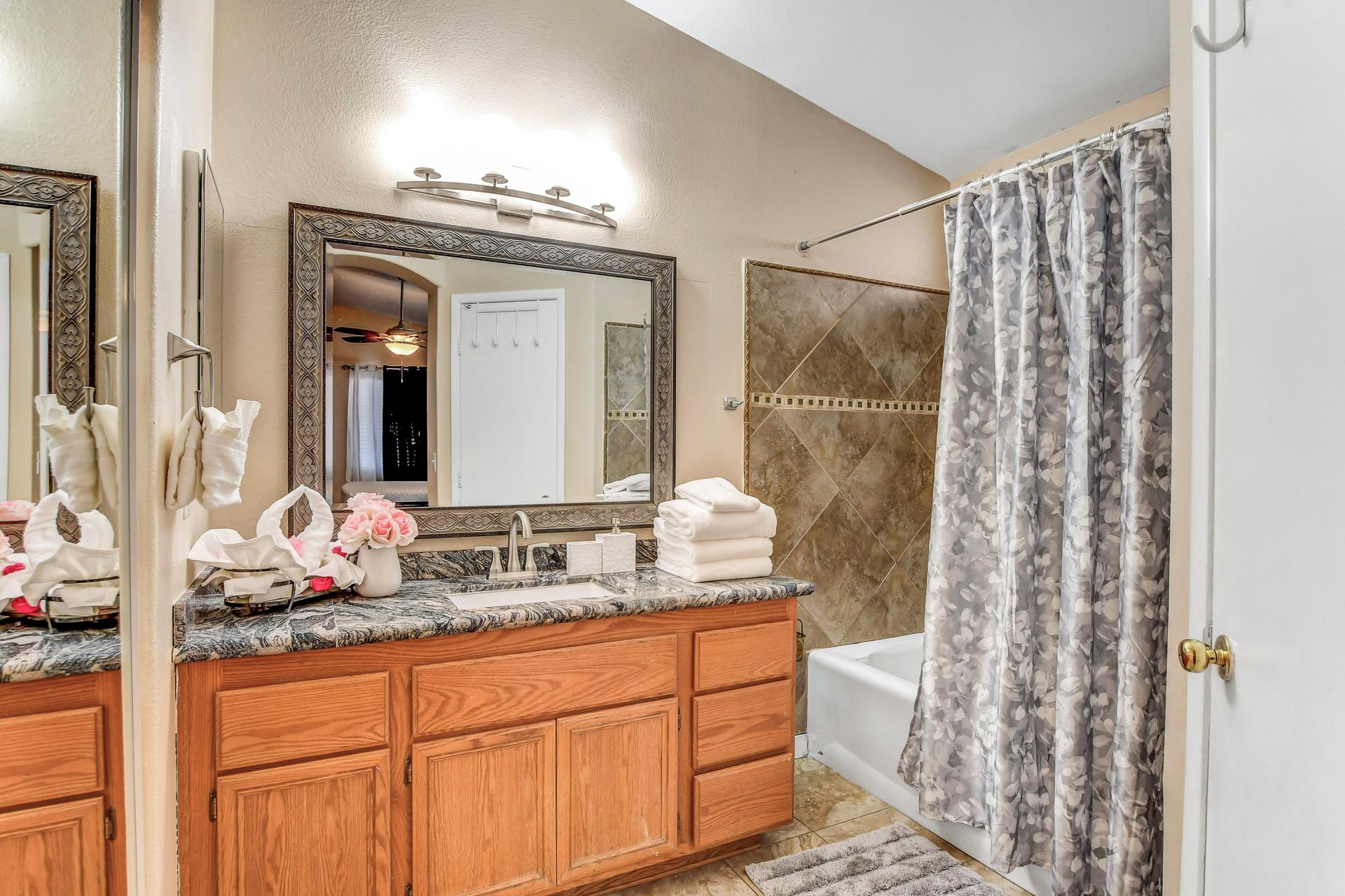 bathroom, detected:shower