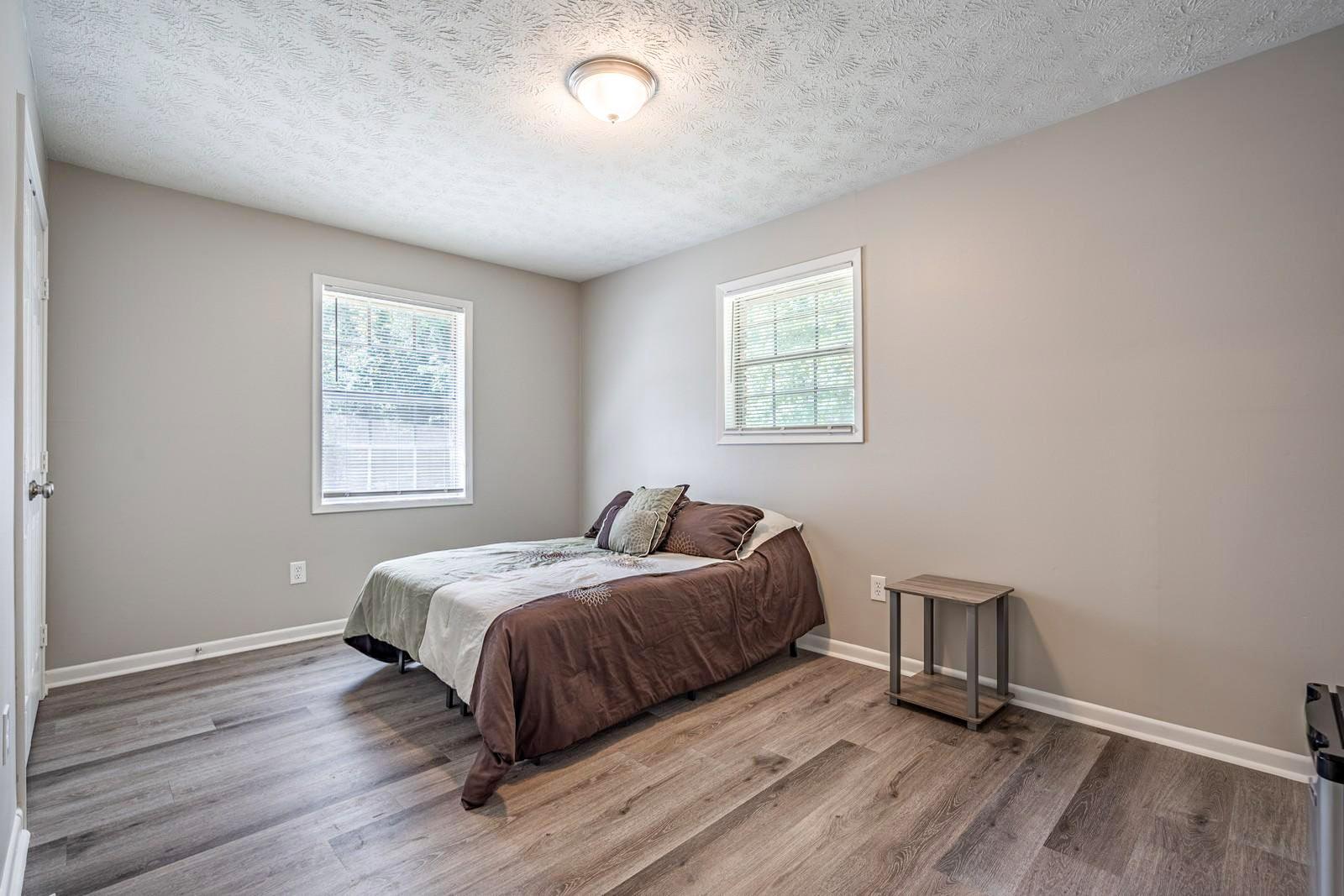 bedroom, detected:bed, window blind