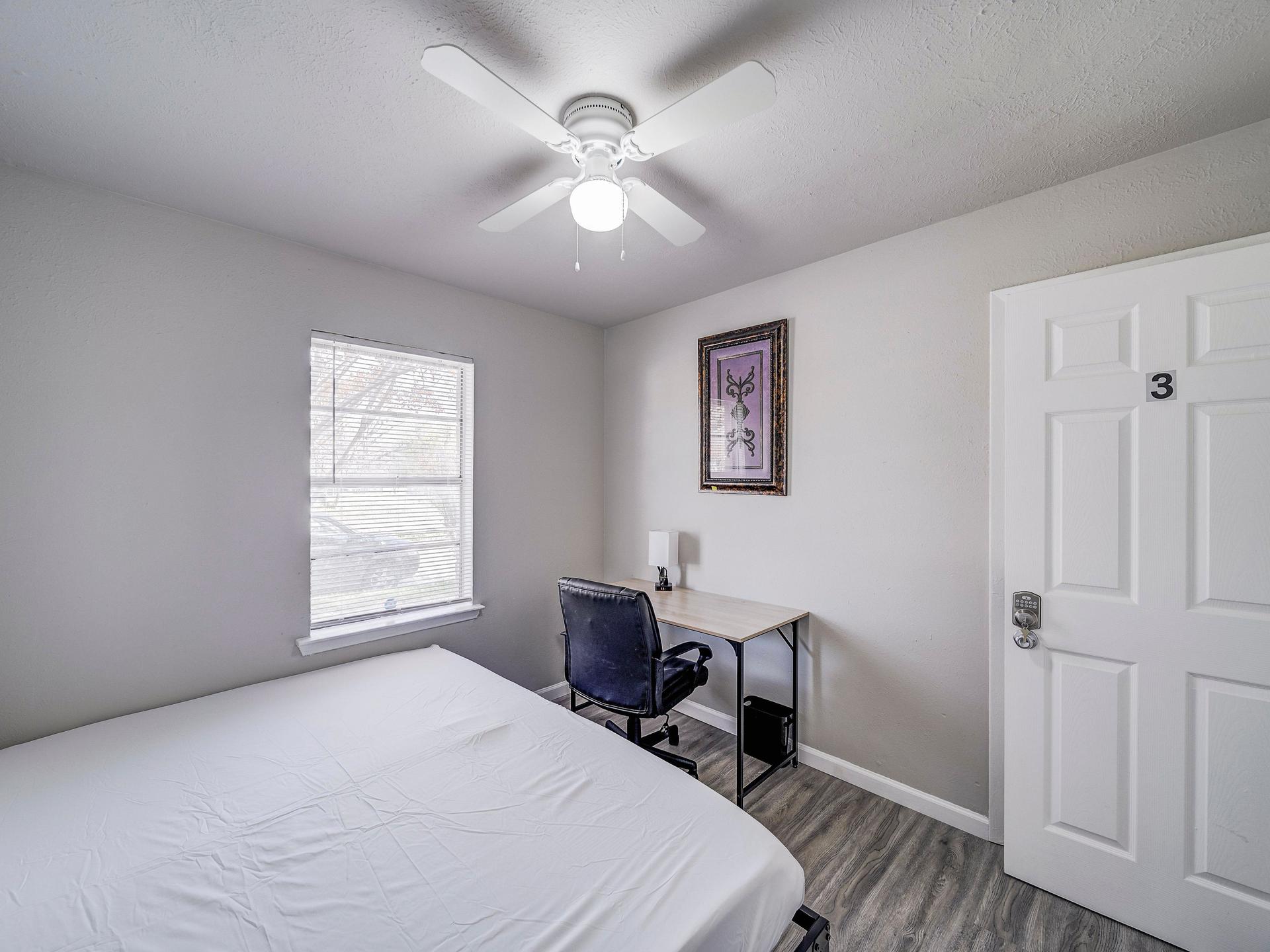 bedroom, detected:bed, ceiling fan