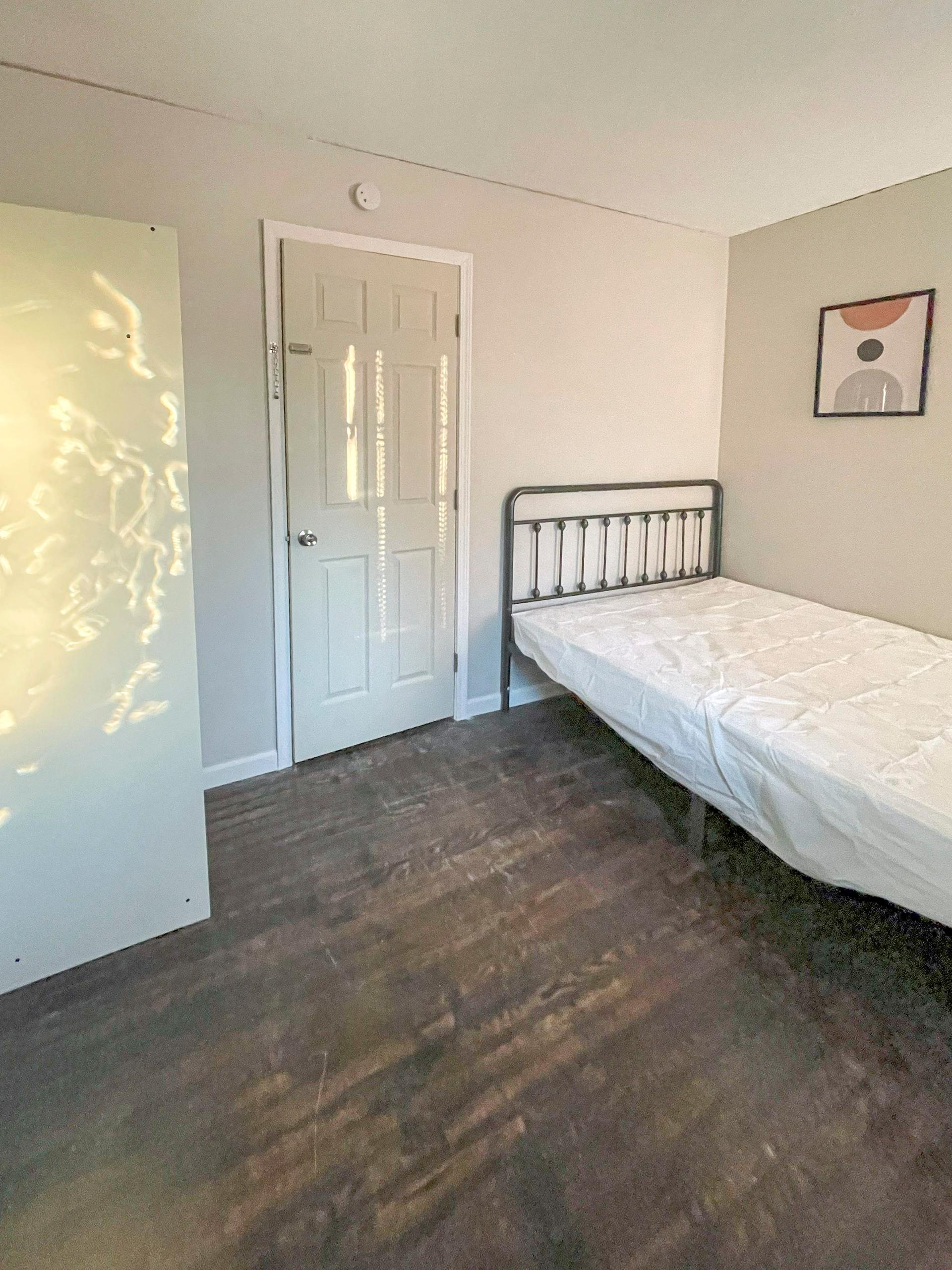 bedroom, detected:bed