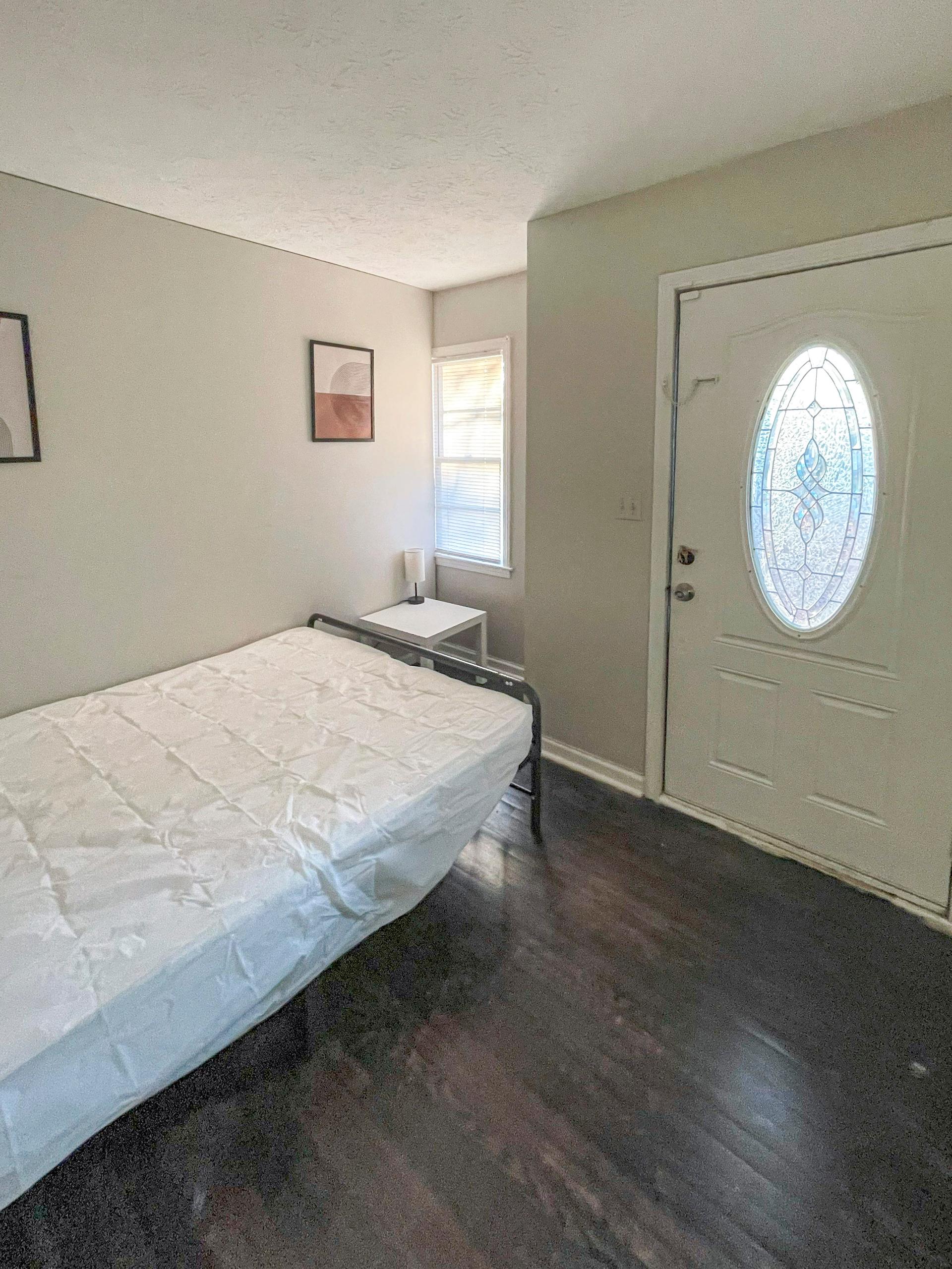 bedroom, detected:bed