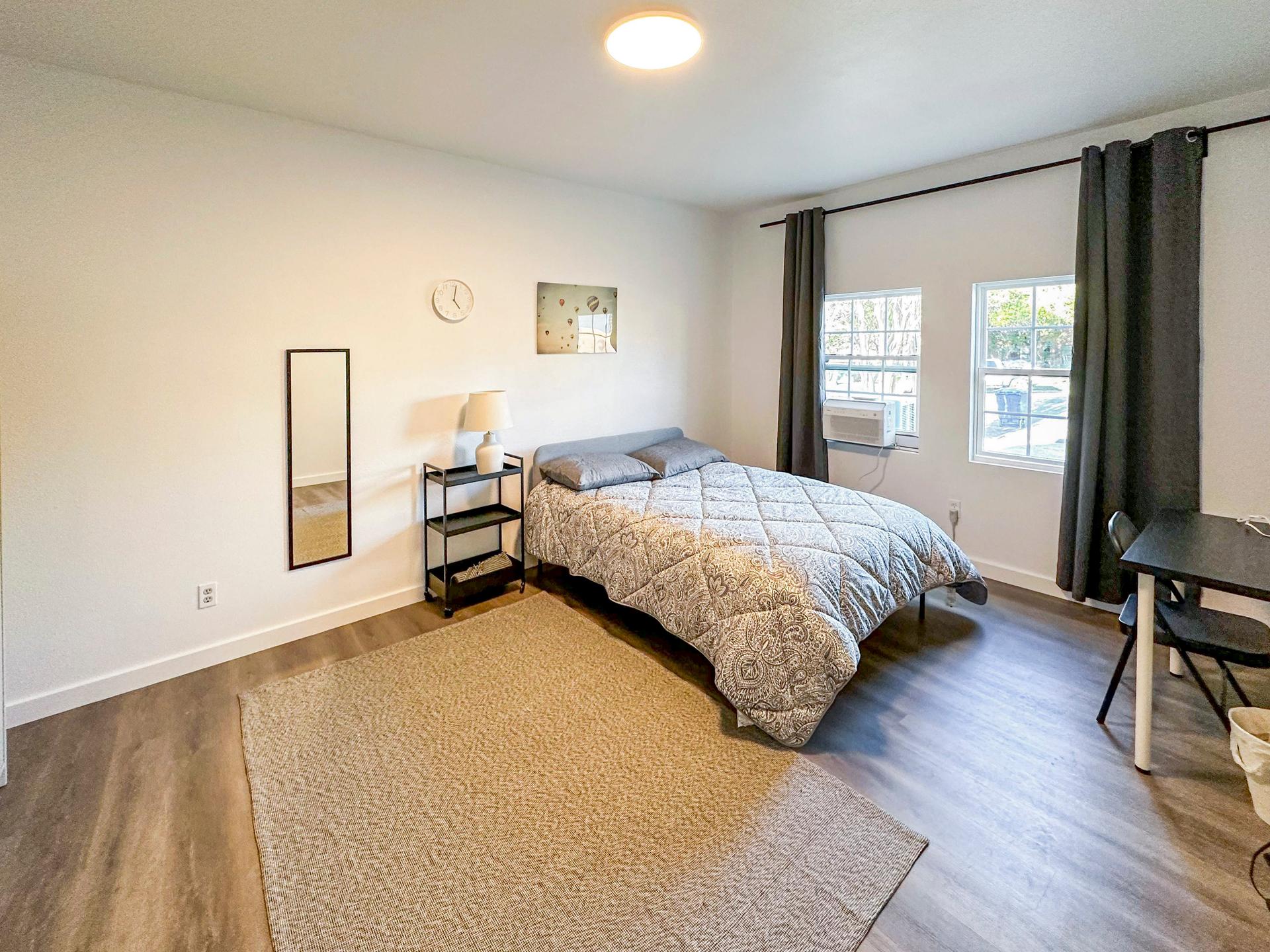 bedroom, detected:bed, window blind