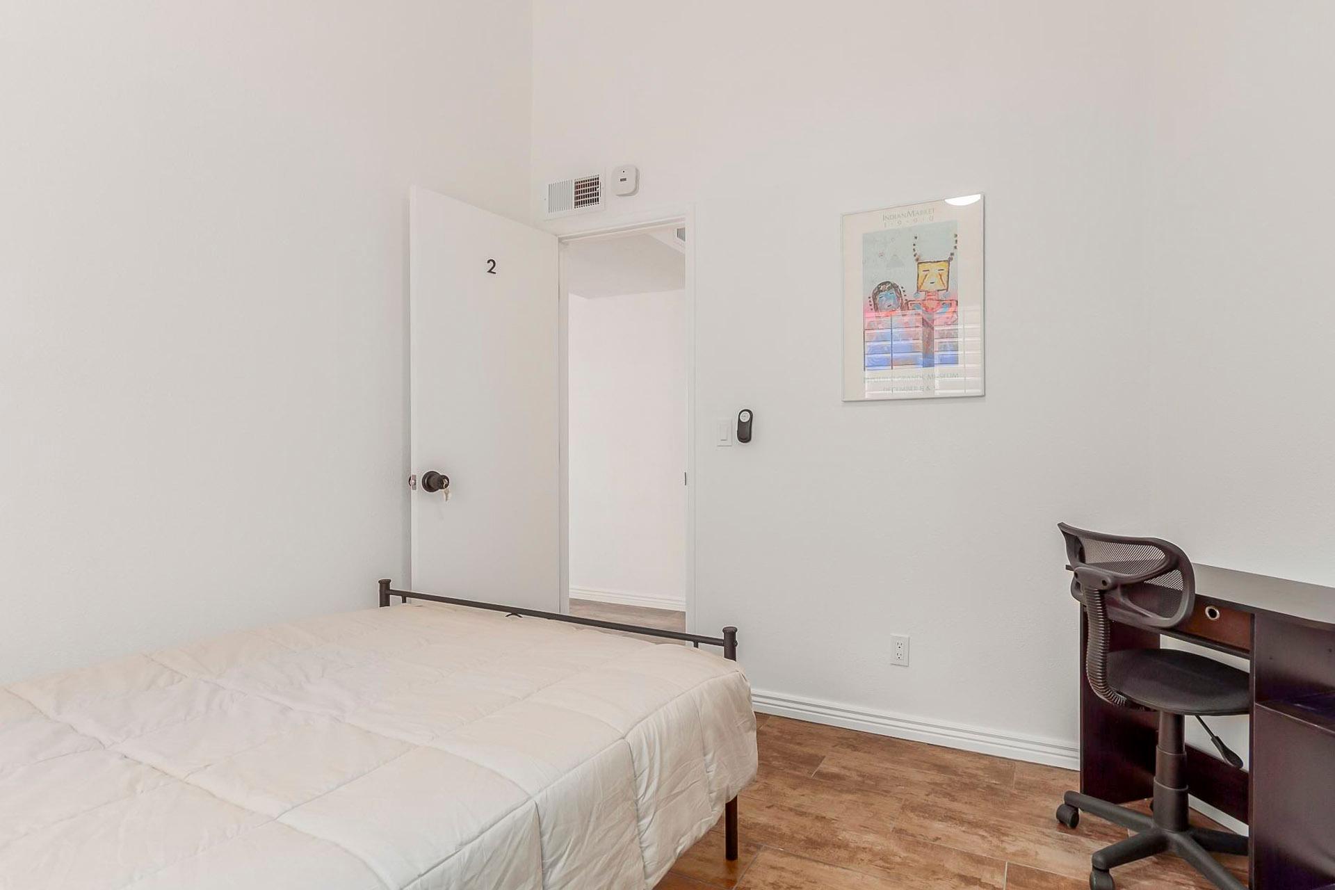 bedroom, detected:bed