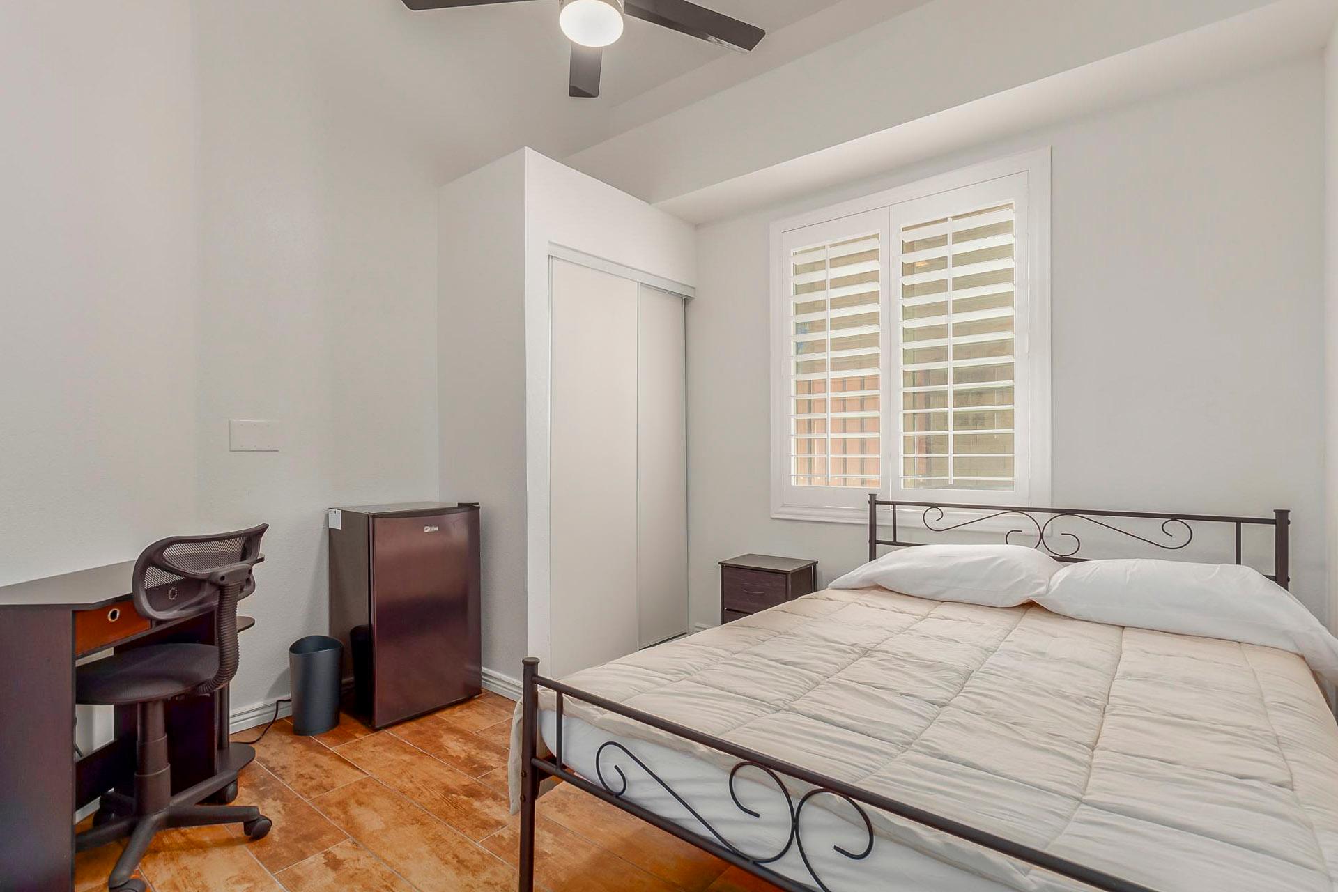 bedroom, detected:bed