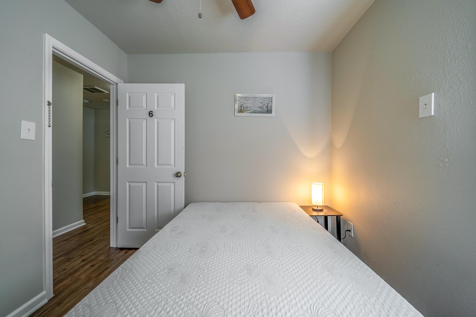 bedroom, detected: bed, ceiling fan