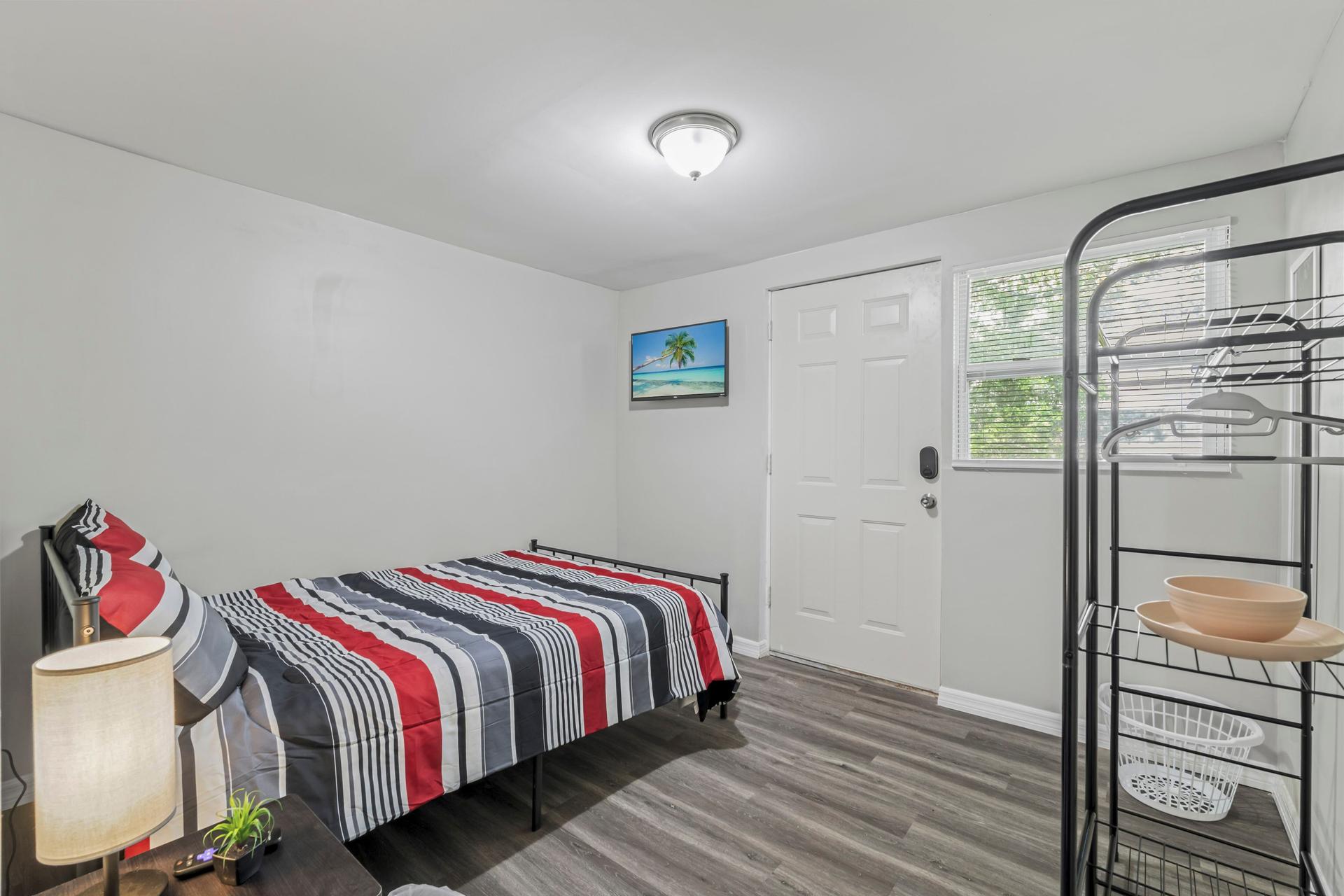 bedroom, detected:bed