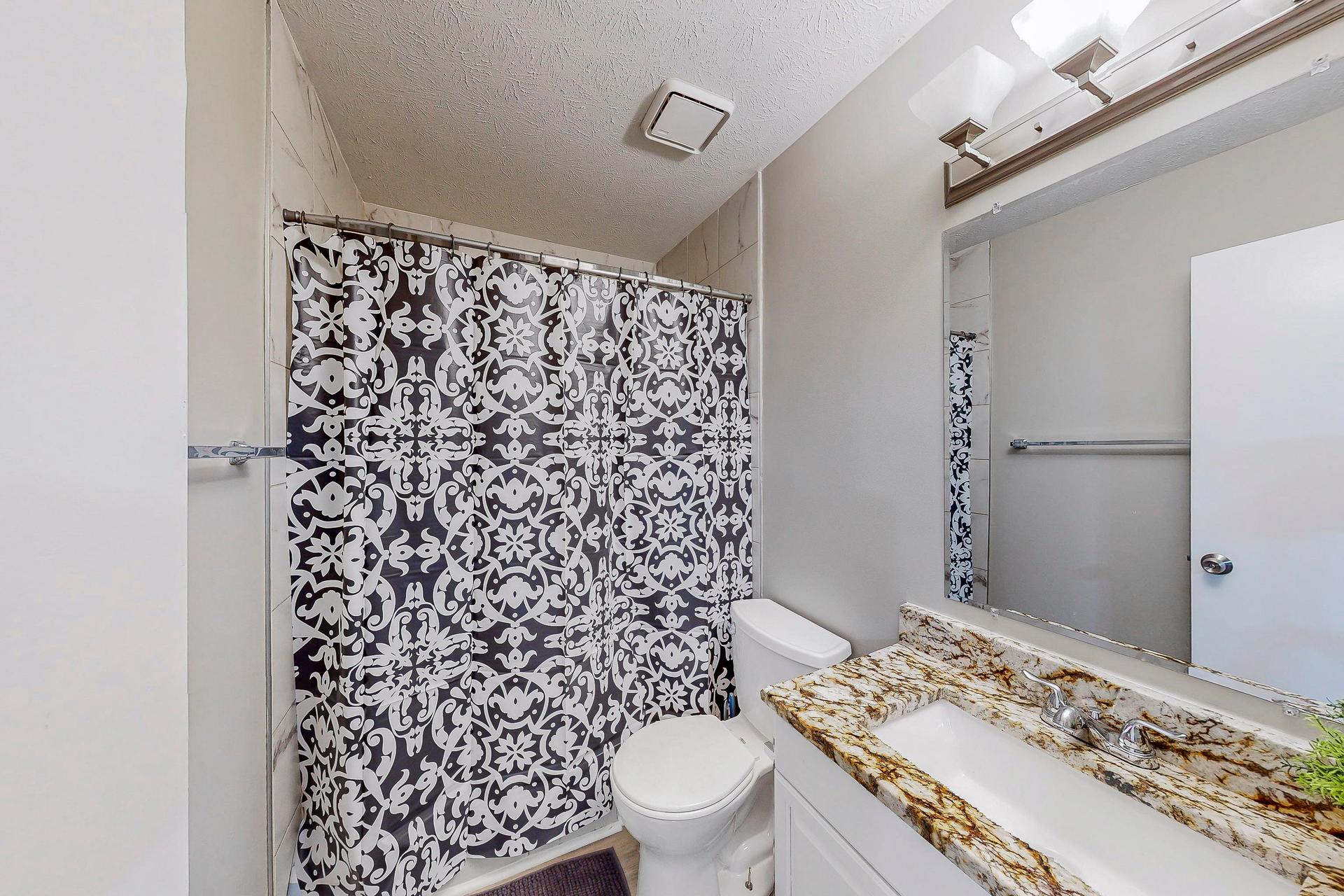 bathroom, detected:bathtub