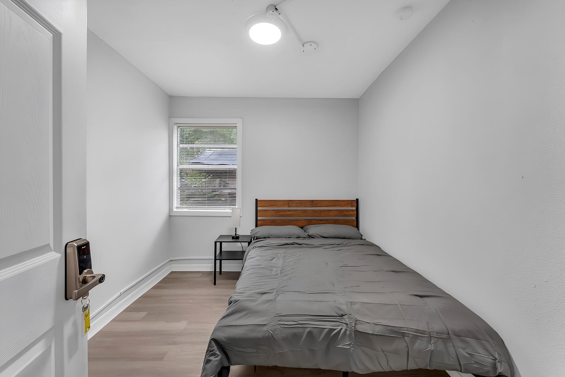 bedroom, detected:bed