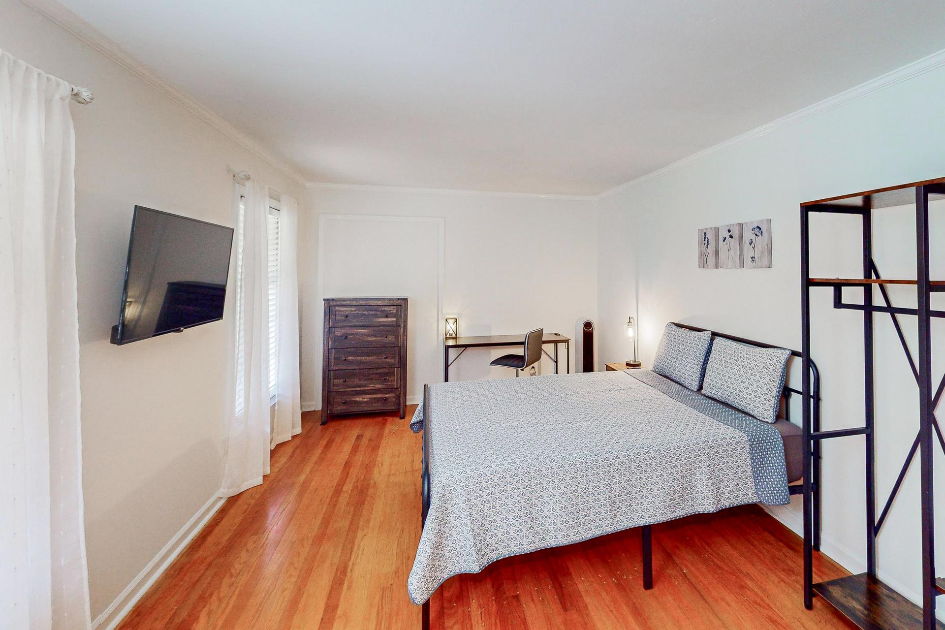 bedroom, detected:bed