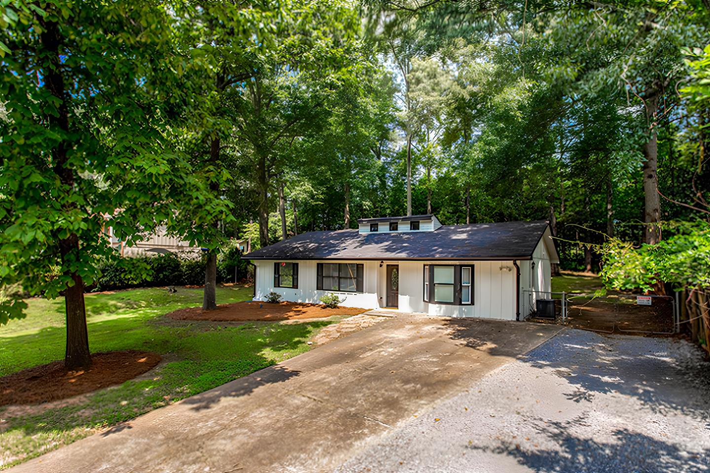 Newly renovated ranch home with on-site parking. Home is in quiet area off Powder Springs Rd.
