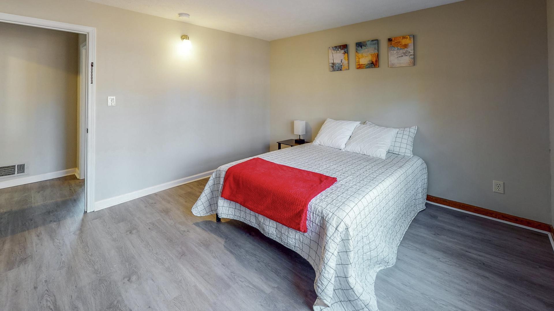 bedroom, detected: bed