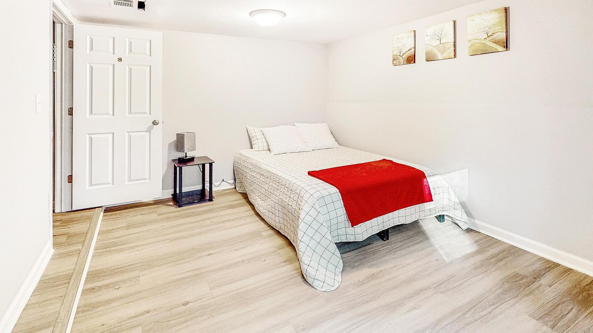 bedroom, detected: bed