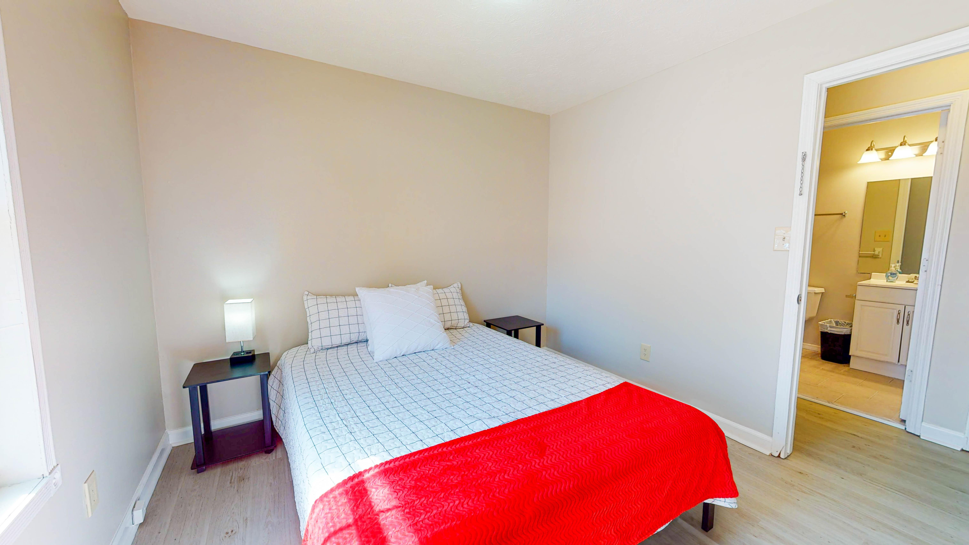 Room for Rent - SuperHost Fully Updated Lithonia Home Near Atlanta