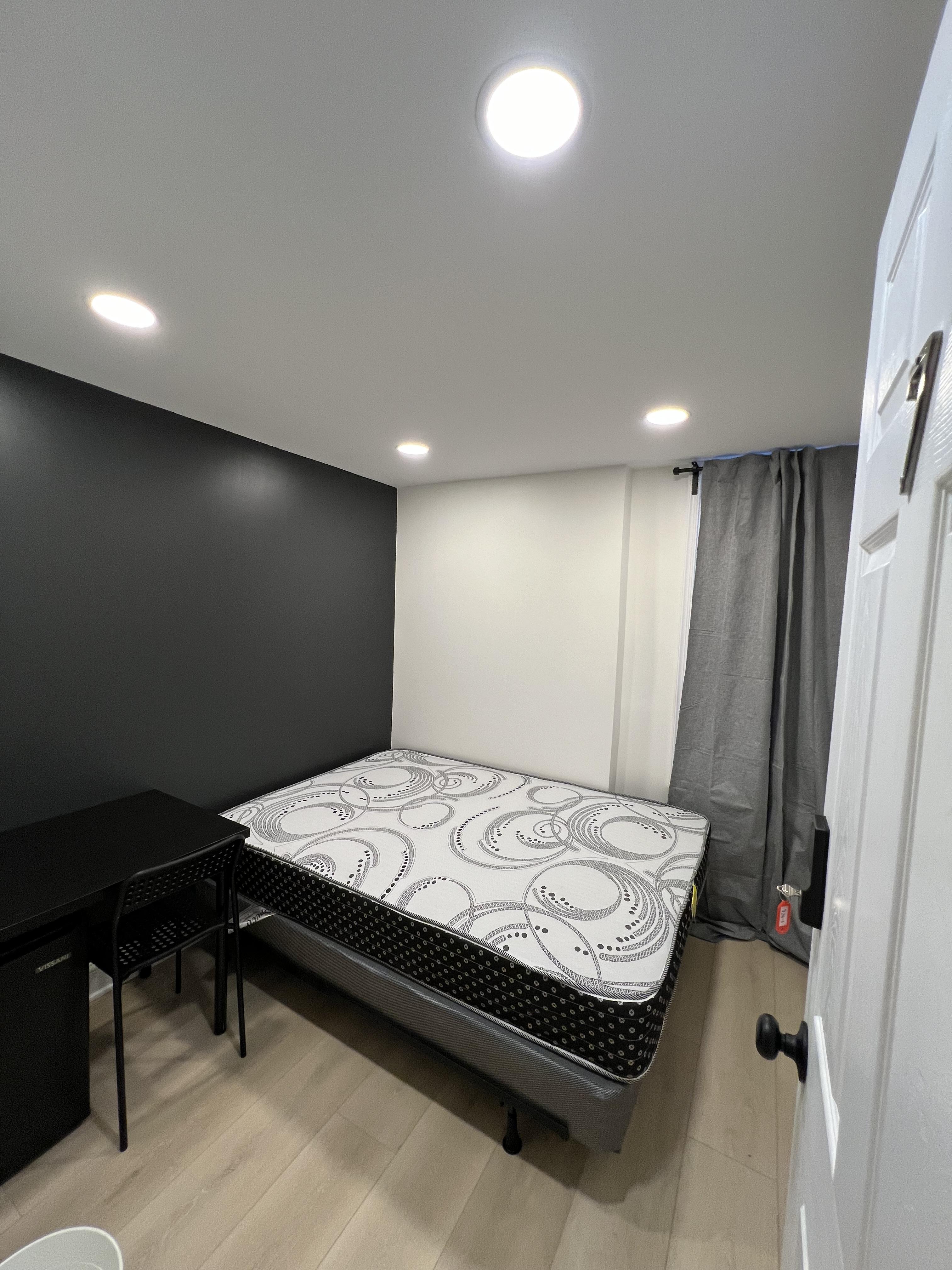 Room for Rent - Newly renovated & spacious Philadelphia House.