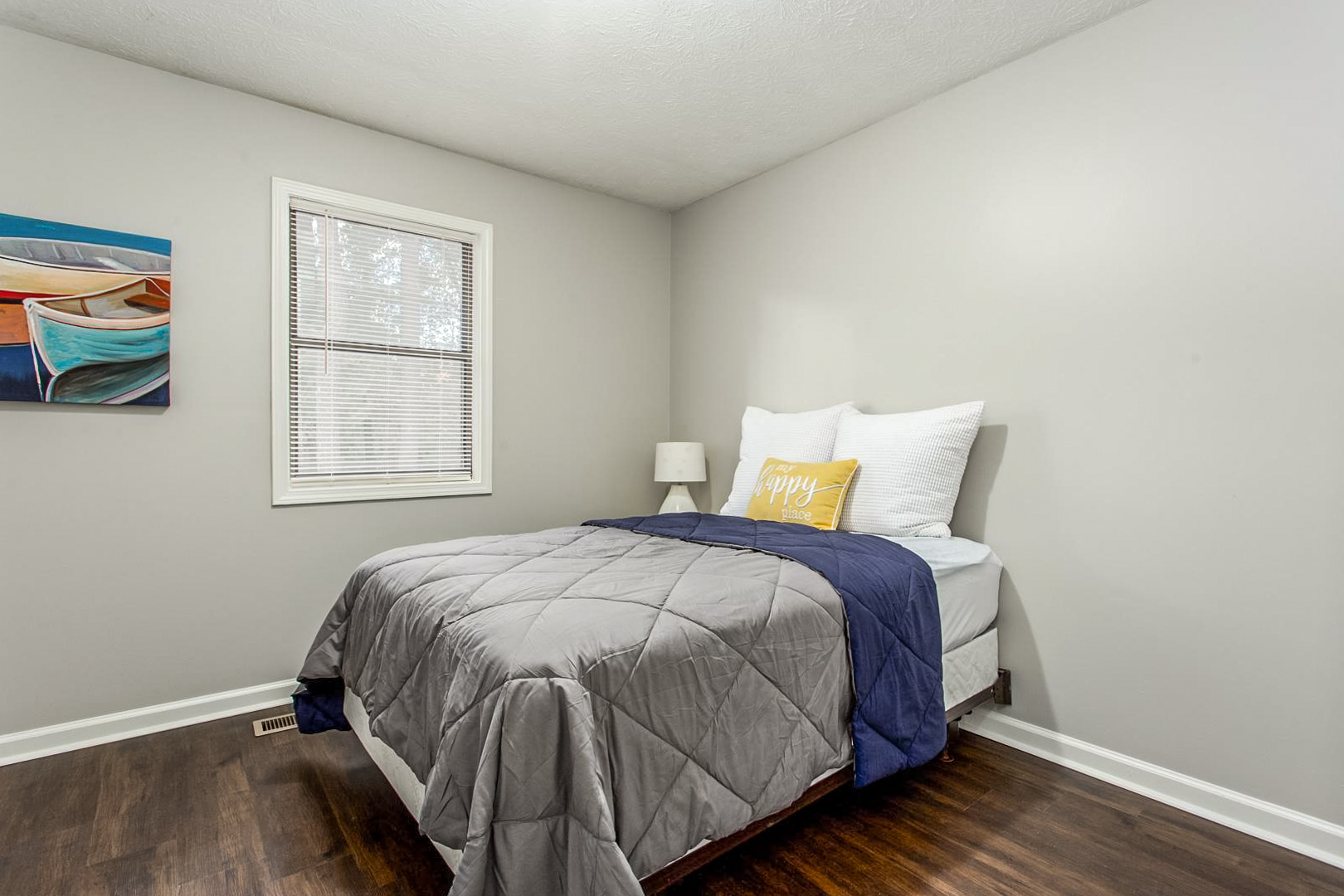 Room for Rent - You found it!  Fantastic, Clean Douglasville house! TOP RATED HOST!