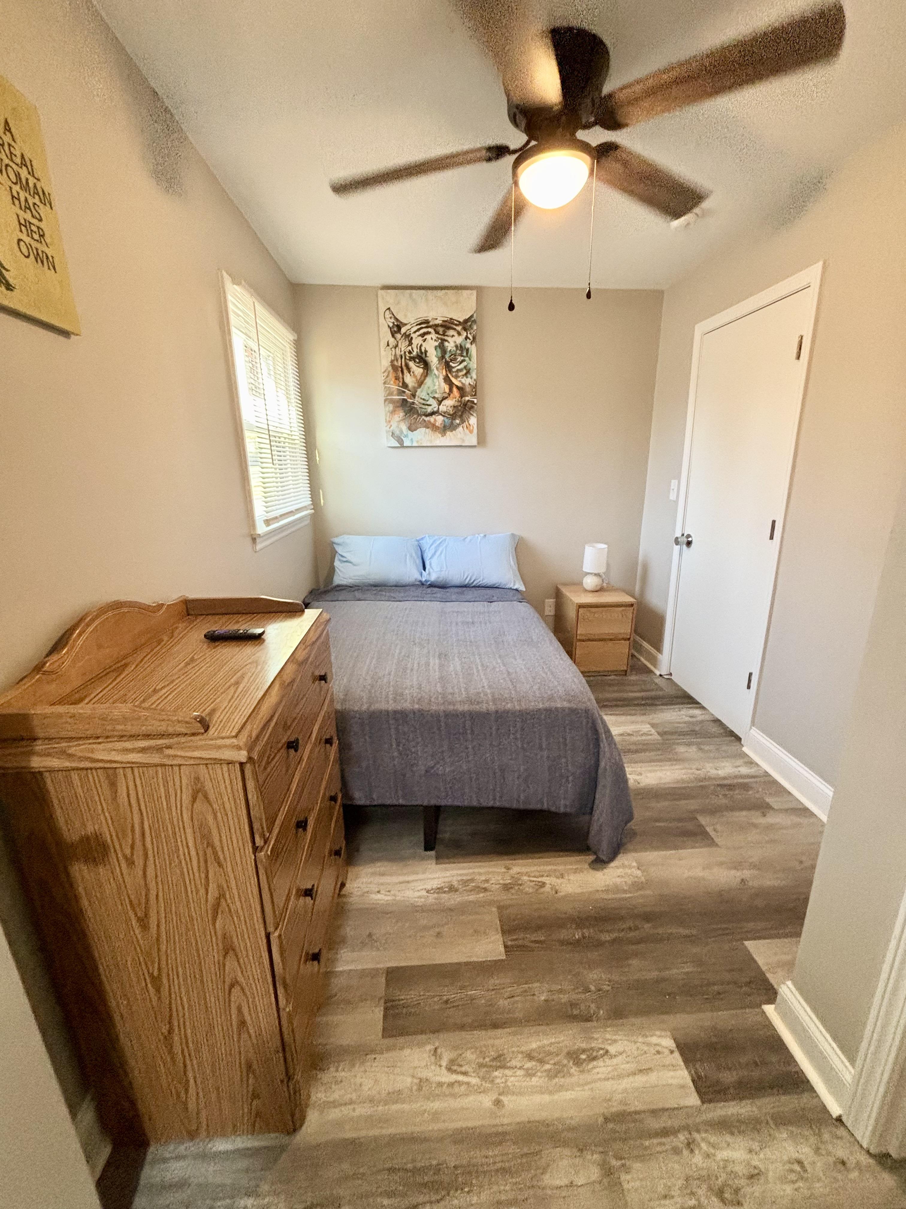 Room for Rent - Fully Furnished Rooms   Five Minutes From Charlotte Douglas Airport  SmartTV in Every Room  Monthly Cleaning of Shared Space