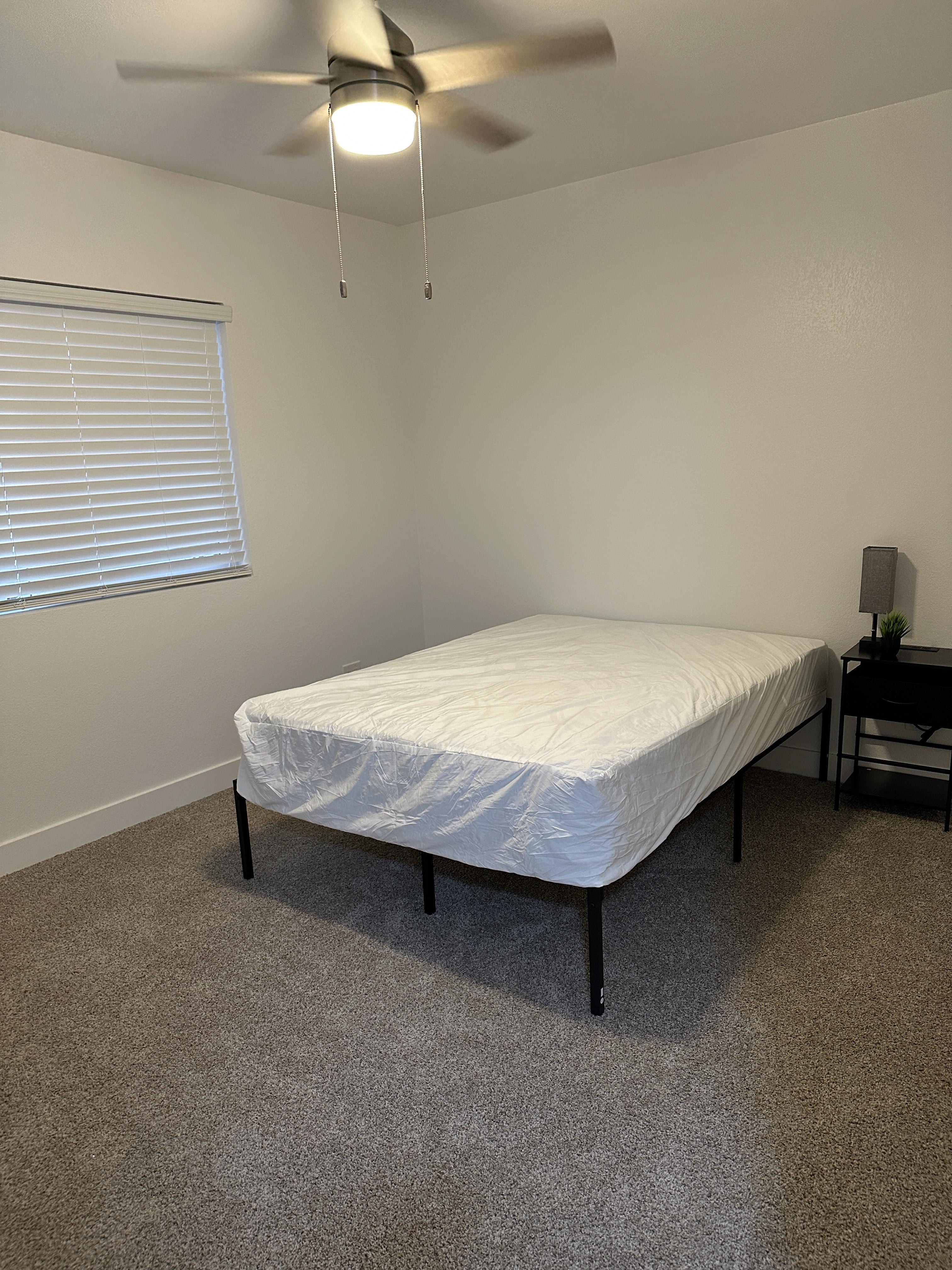 Room for Rent - Beautiful & newly-renovated Henderson House in a Prime Location!
