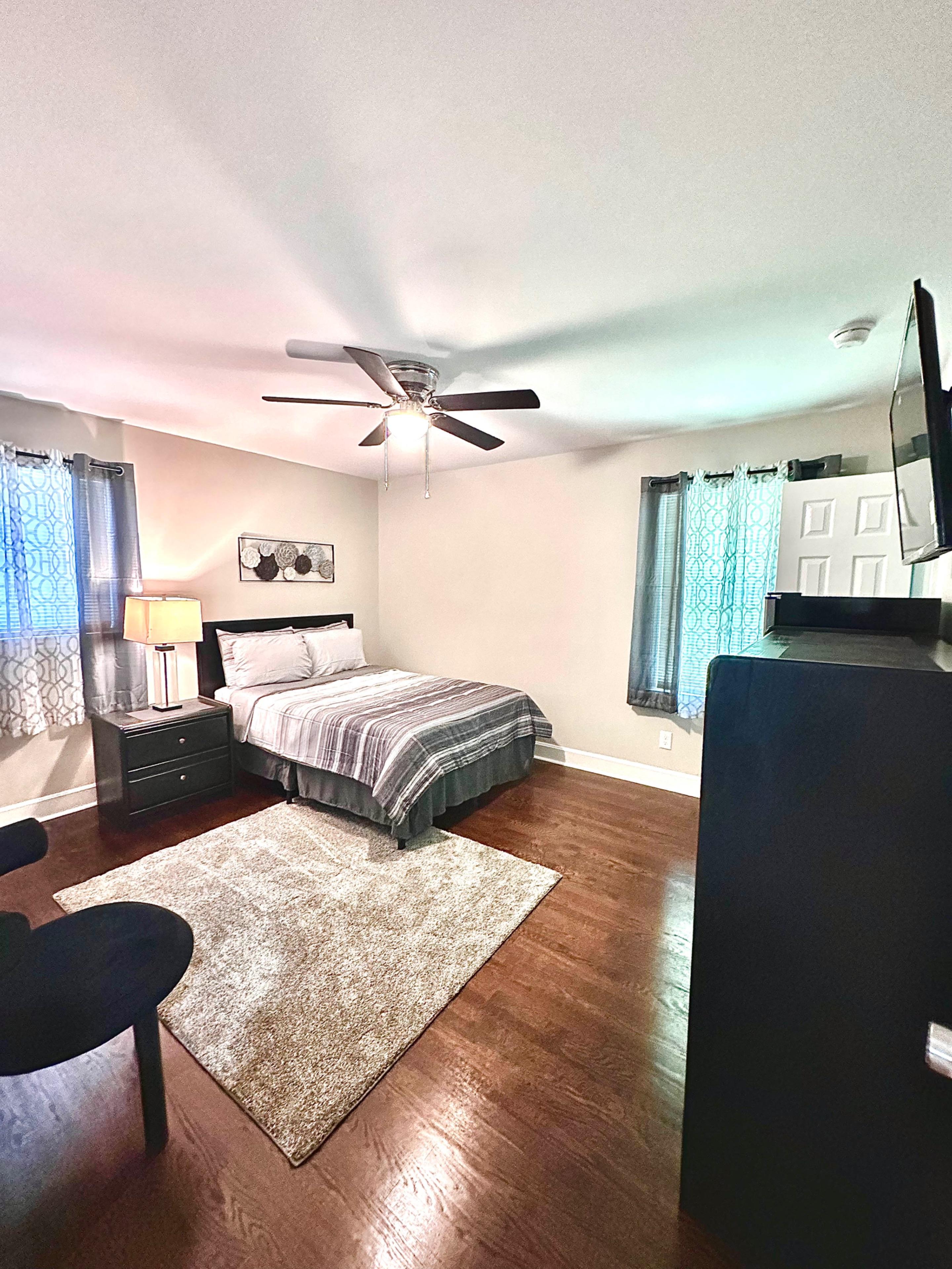 Room for Rent - Newly renovated. Modern and comfortable!