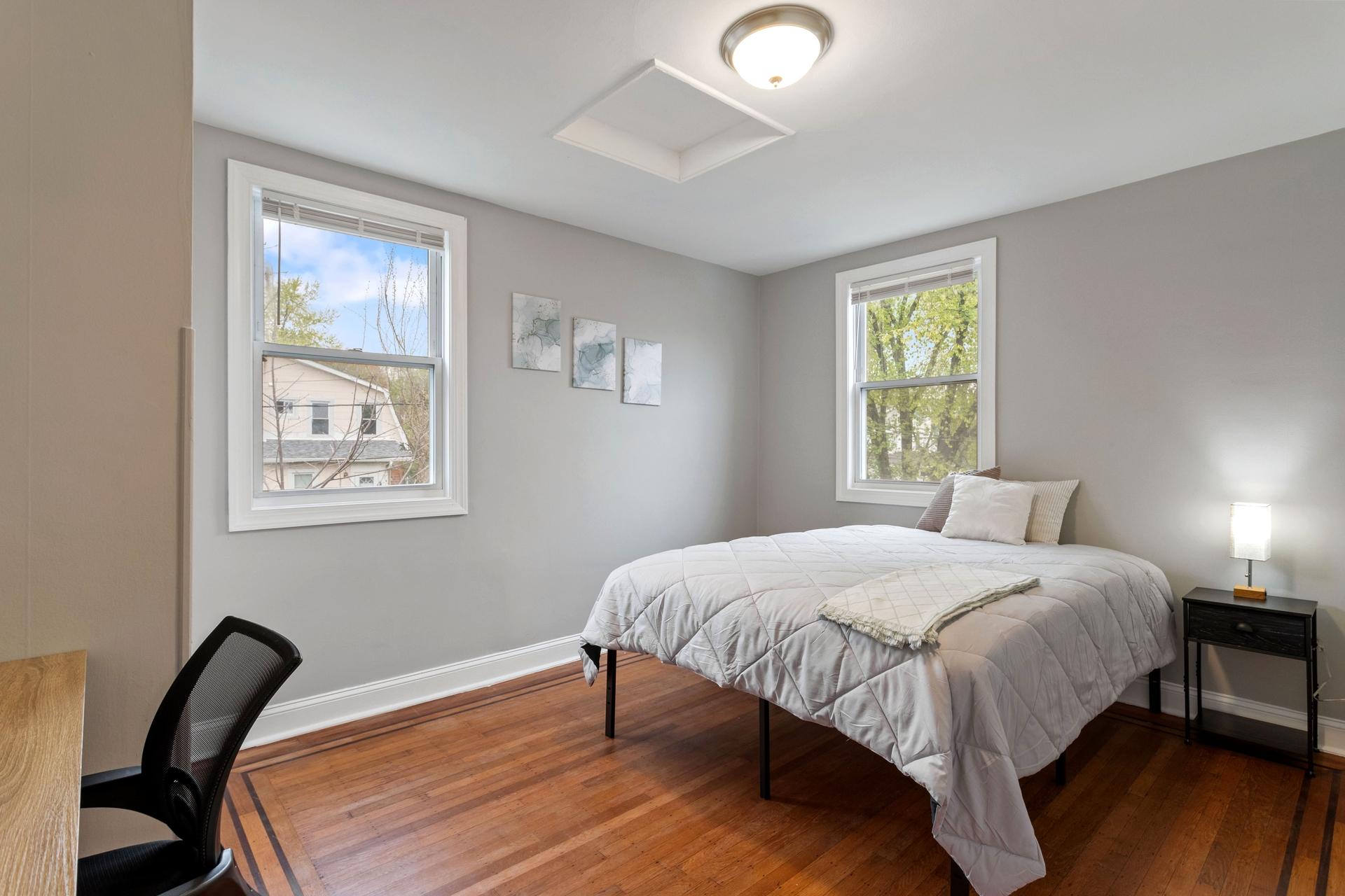 Room for Rent - Experience Modern Affordable CoLiving Newly Renovated Waltherson Townhome Top Rated Host | Private, Safe, & Fully Furnished Rooms  All Utilities  High Speed Wi-Fi Professionally Cleaned  Move-In Ready