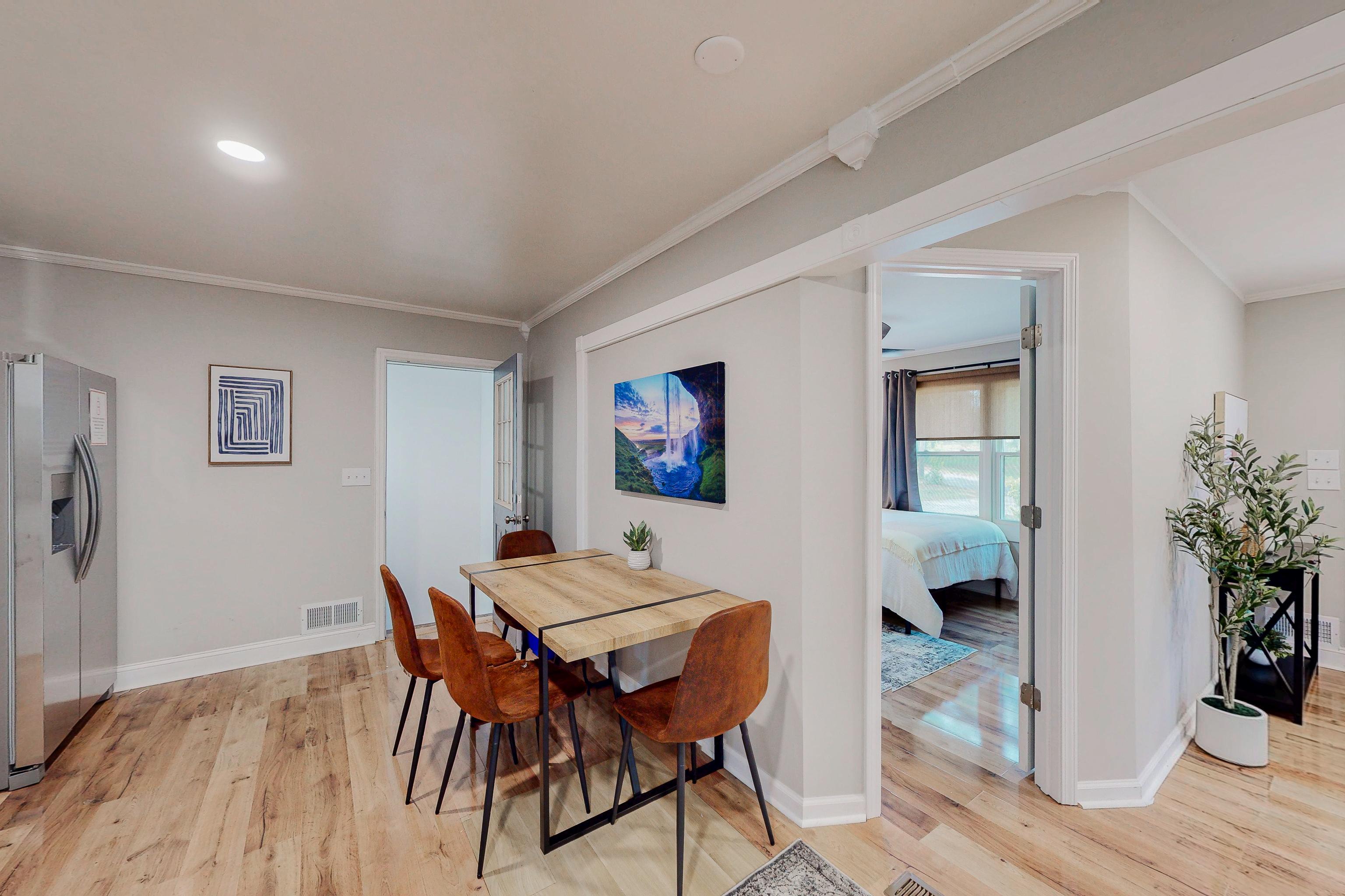 Furnished room for rent in Stone Mountain — Clover photo 12
