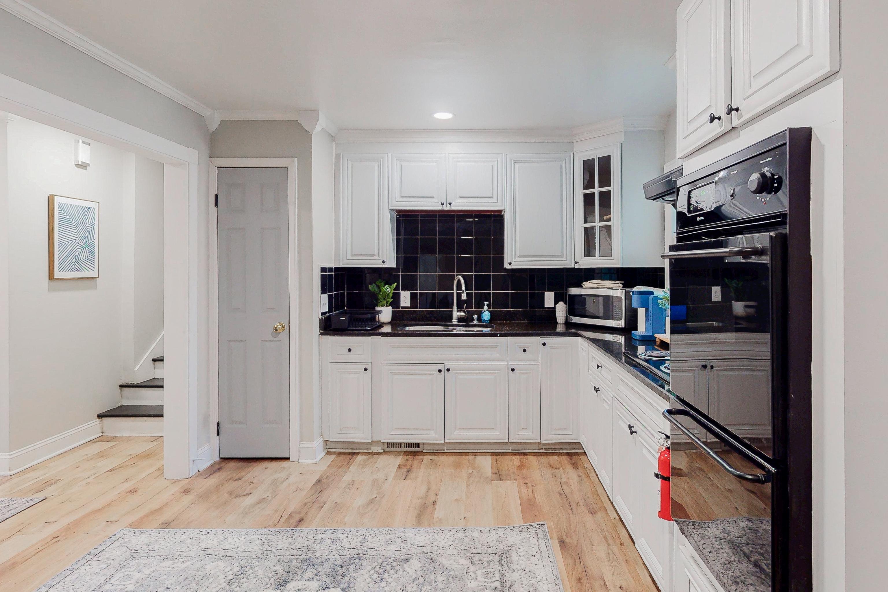Furnished room for rent in Stone Mountain — Clover photo 3